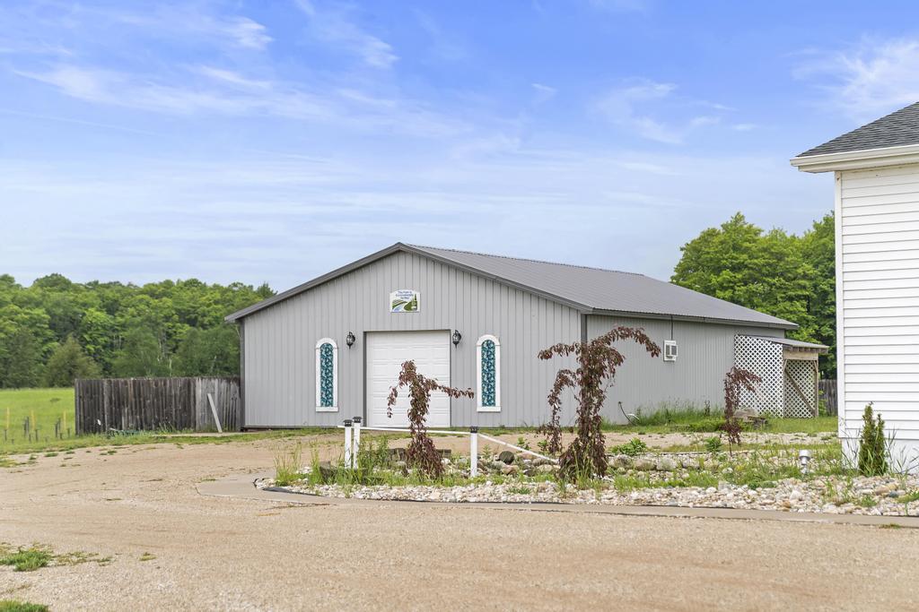 6715 N US-31 Highway