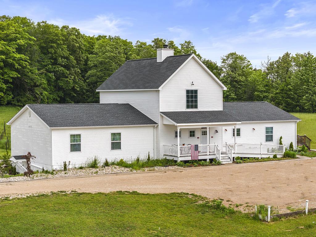 6715 N US-31 Highway