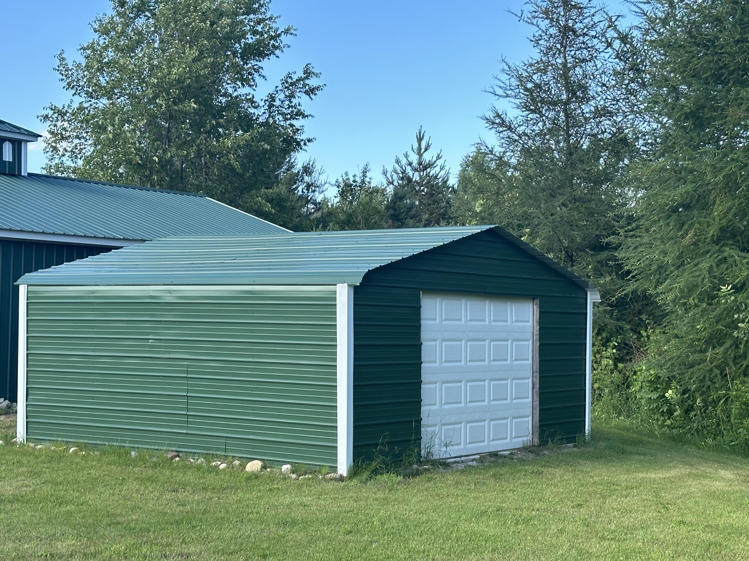 11600 Mackinaw Highway