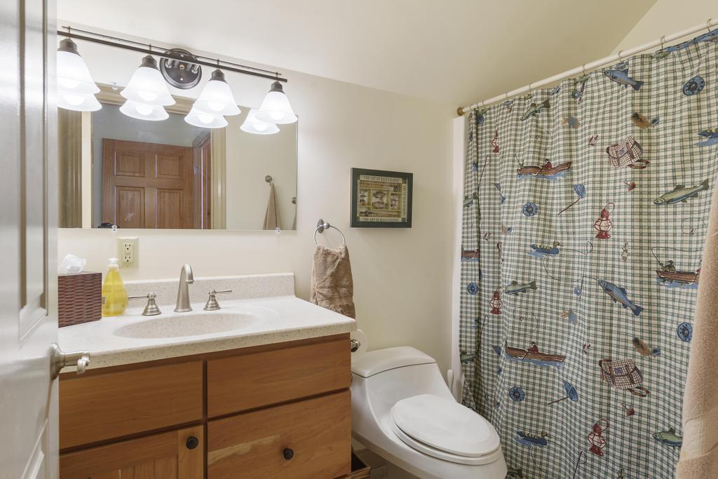 9230 Silver Strand Road