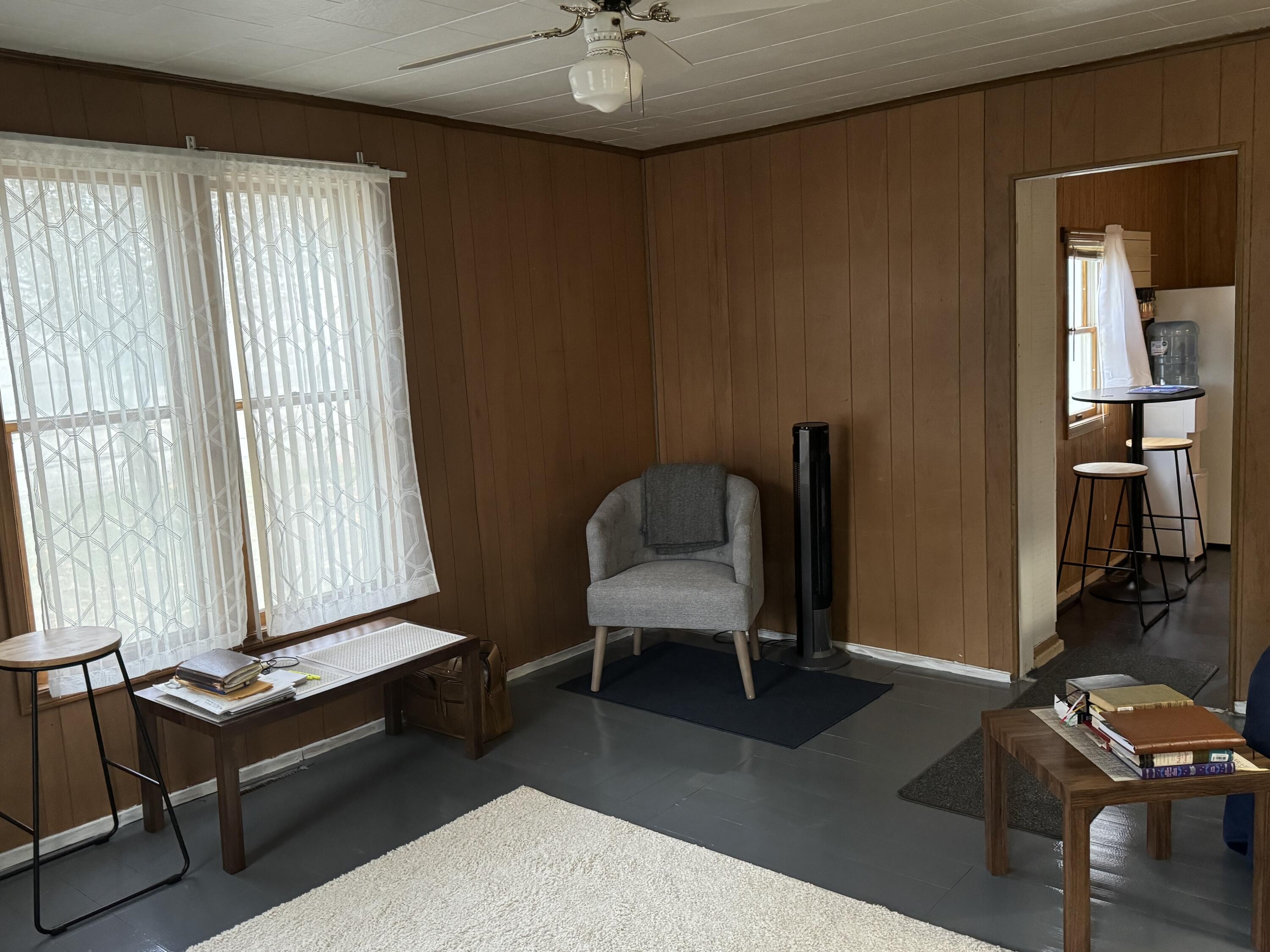 214 E Depeyster Street