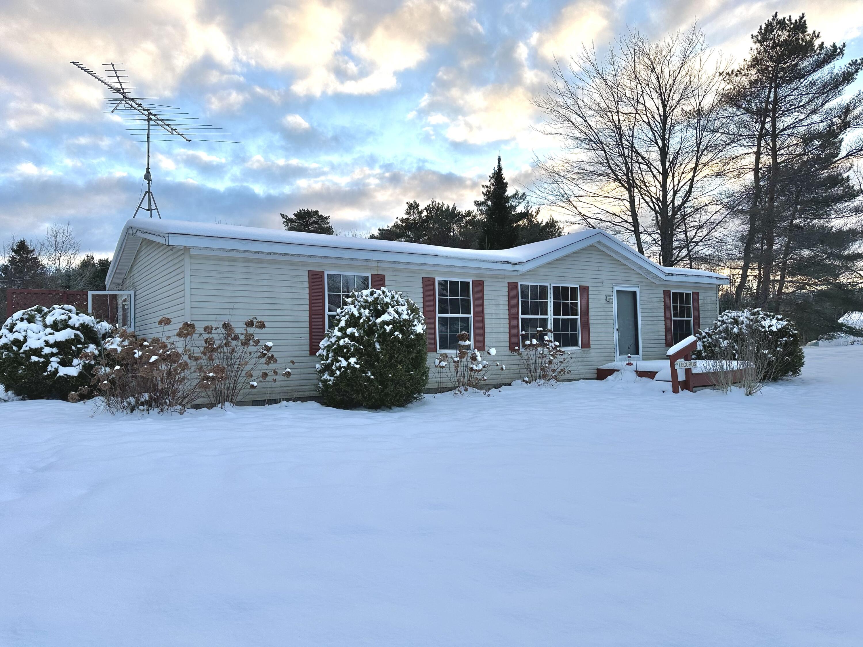 6740 E Bogardus Street