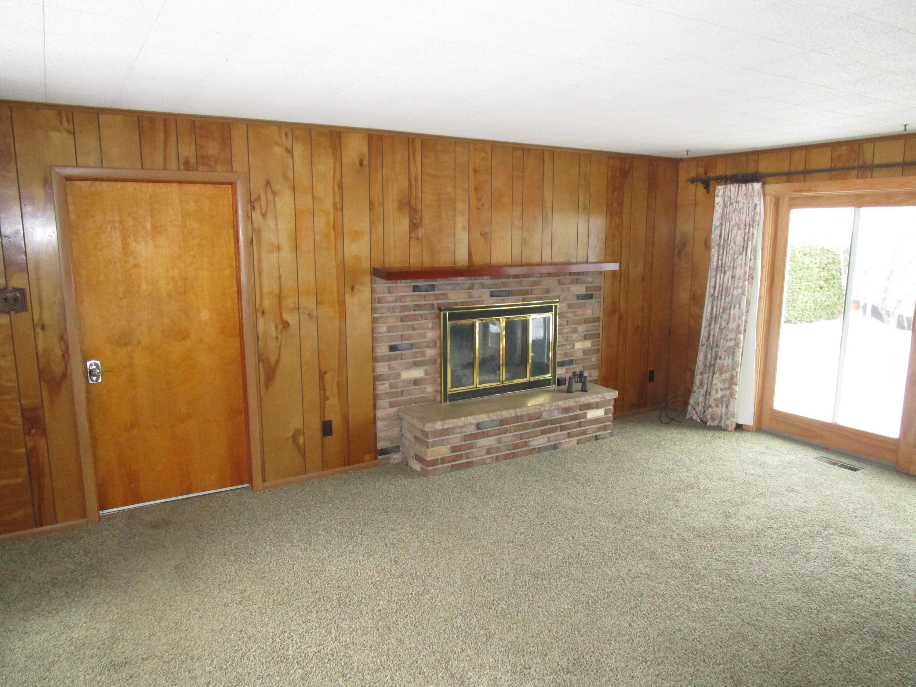 1122 Shore Drive