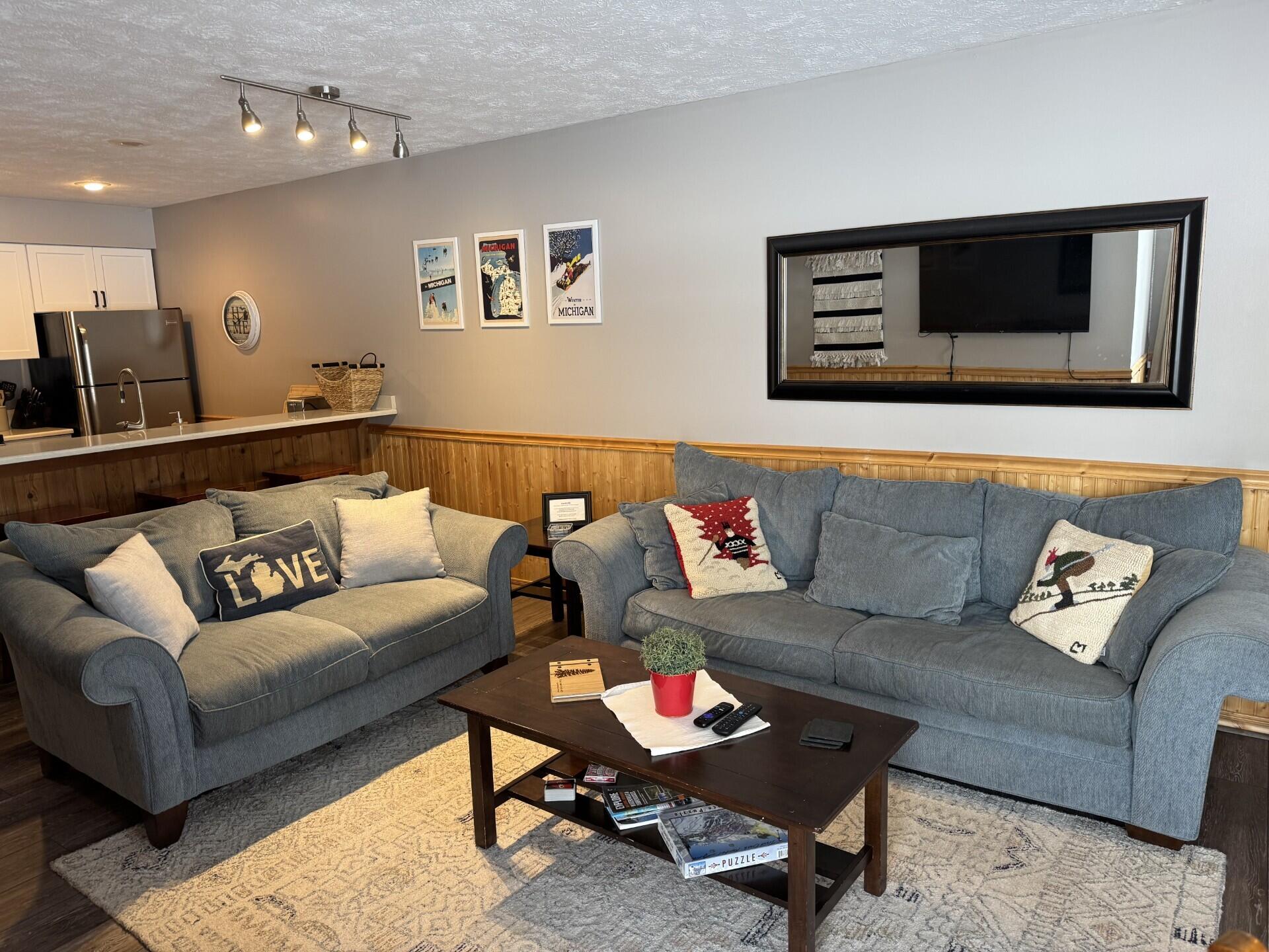 4749 S Pleasantview Road, Unit #21