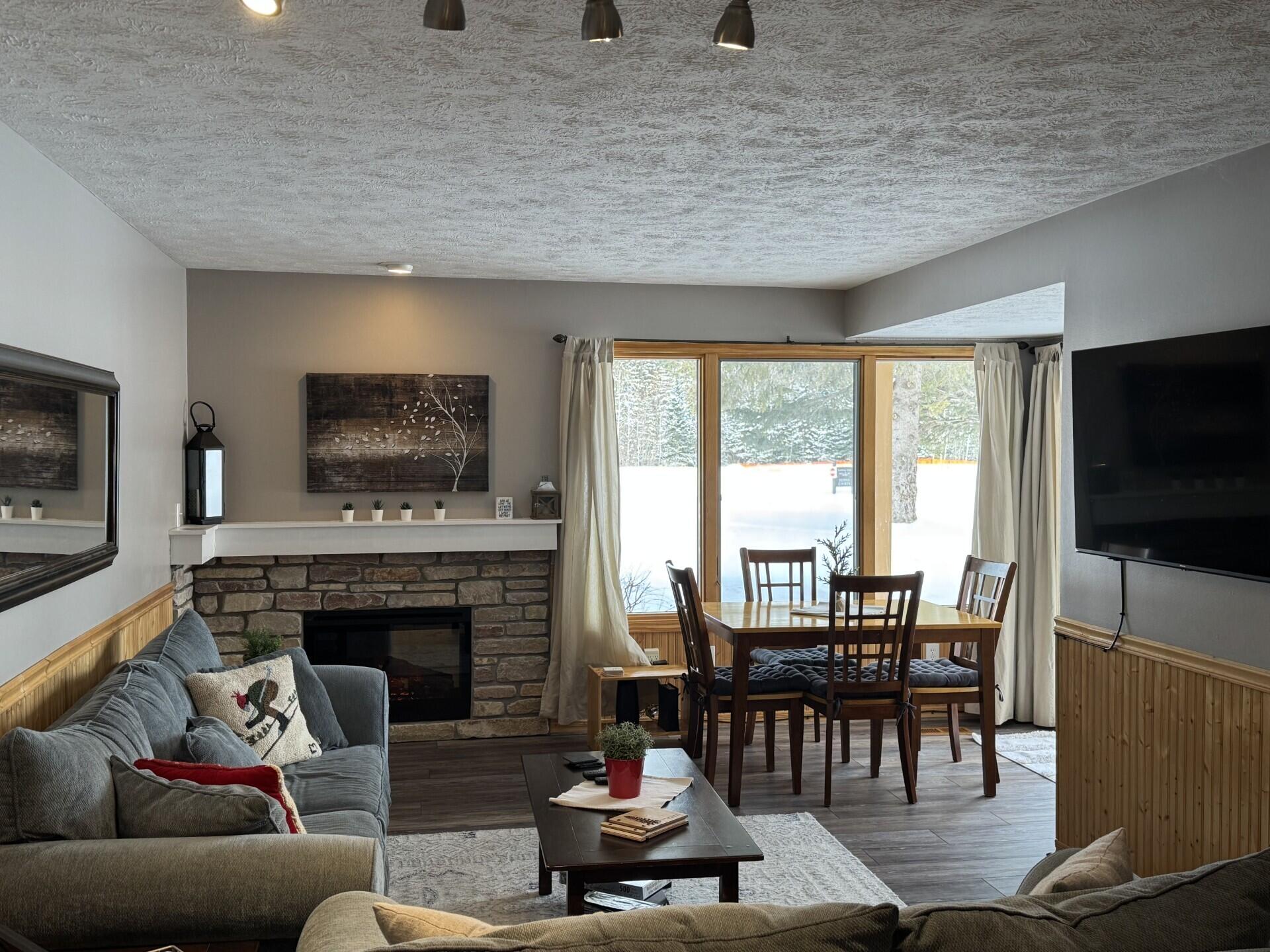 4749 S Pleasantview Road, Unit #21