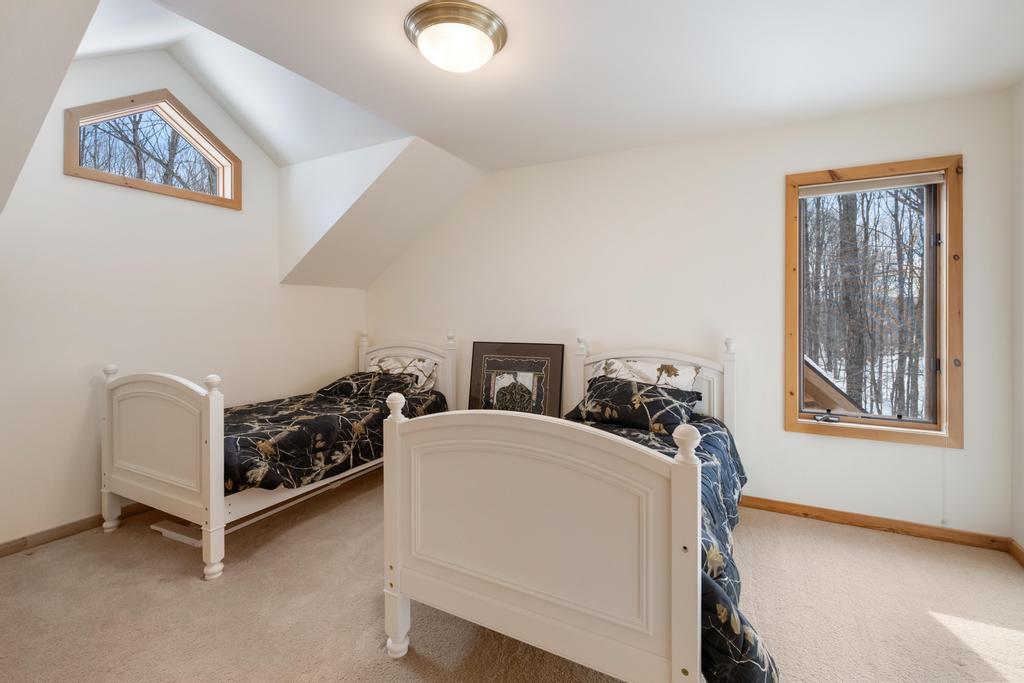 4596 Deer Park Circle