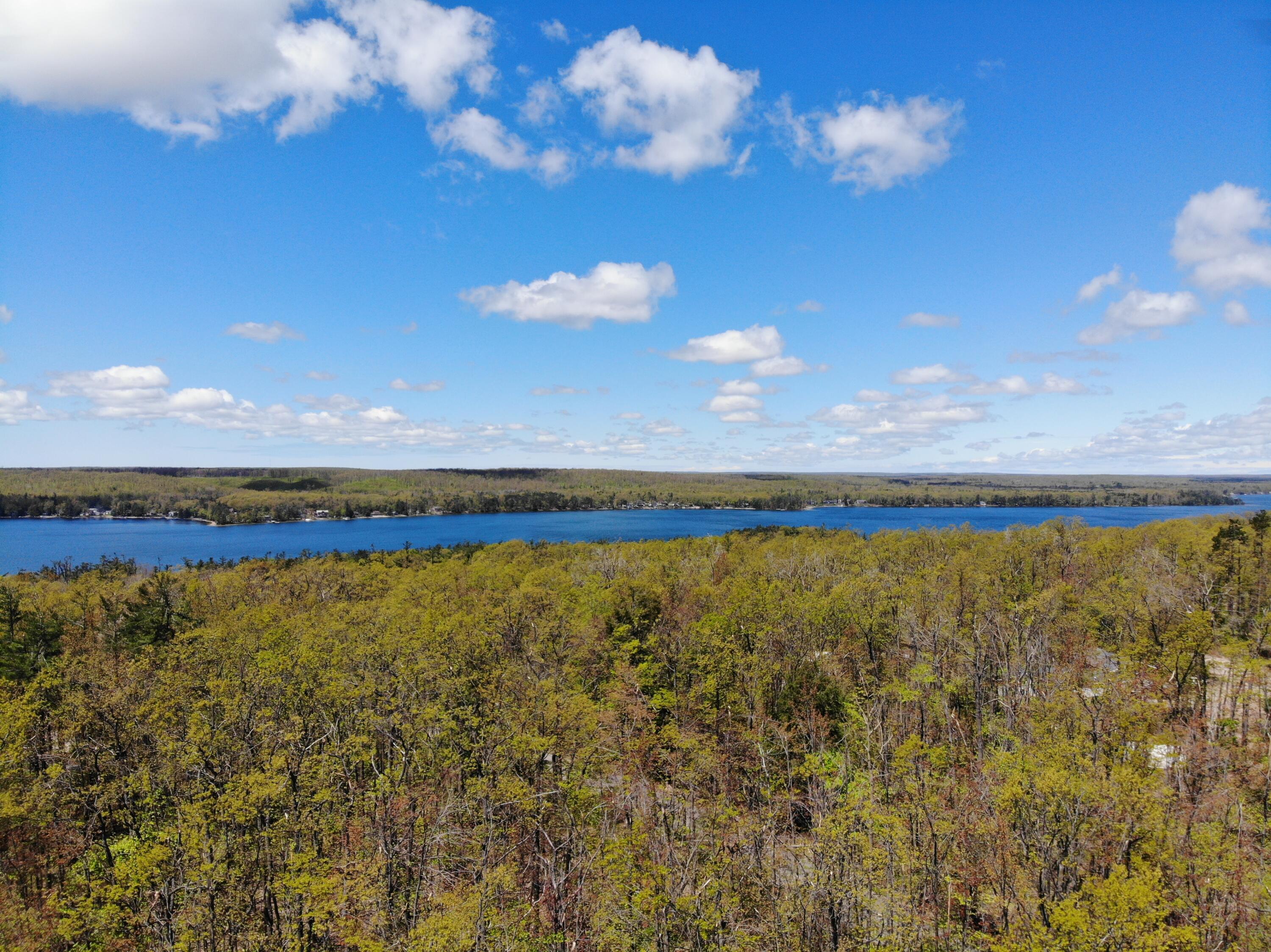 000 Eastridge Drive, Parcel B
