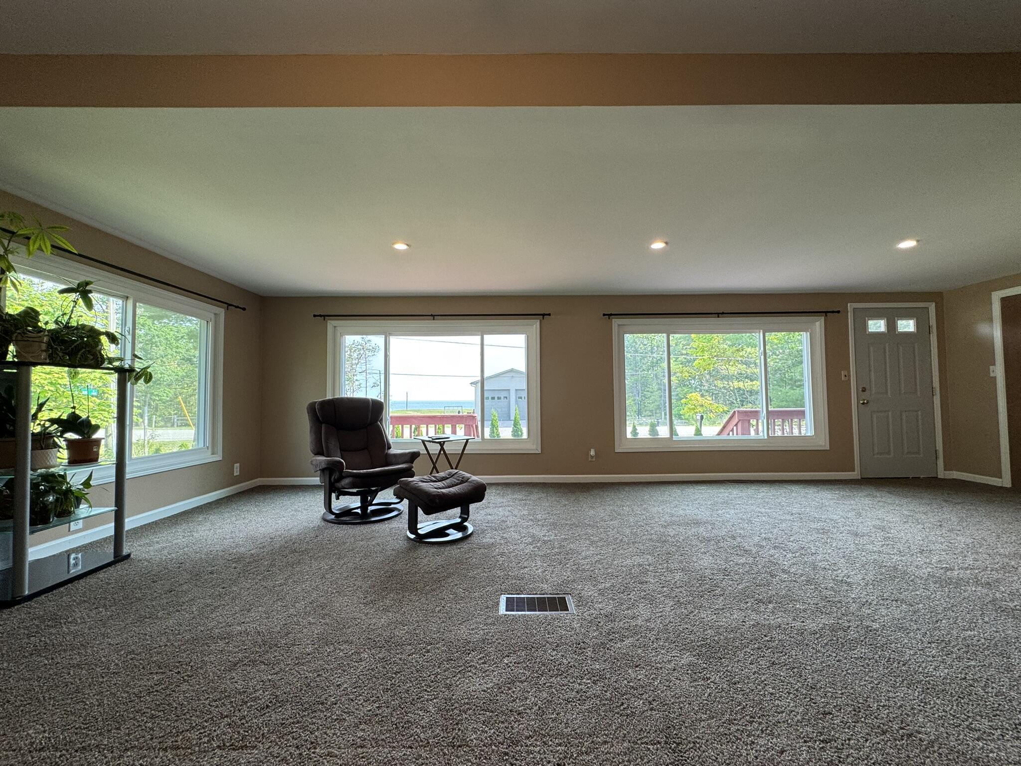 14168 Helmond Road