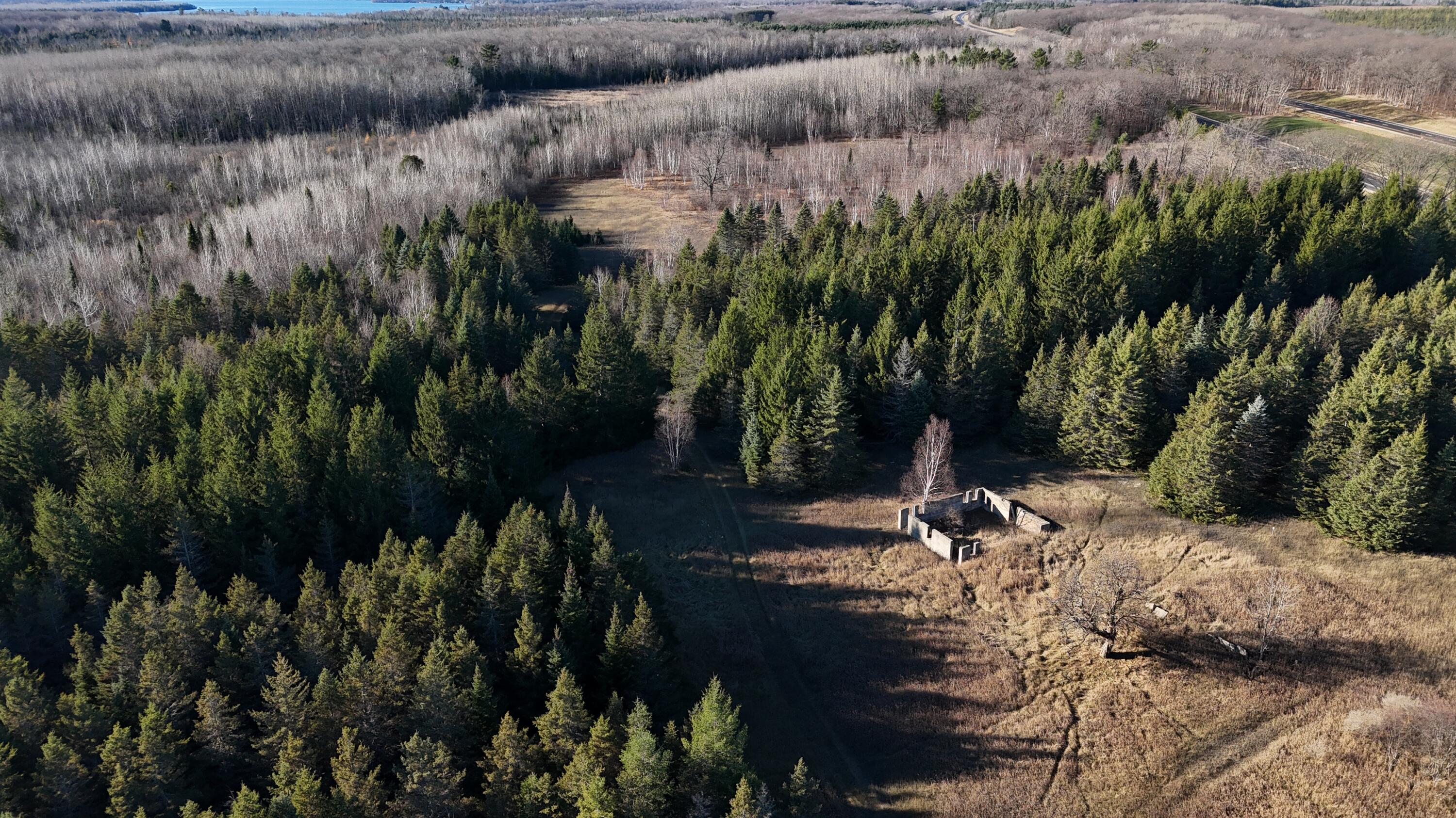 V/L 232AC Hebron Town Hall Road