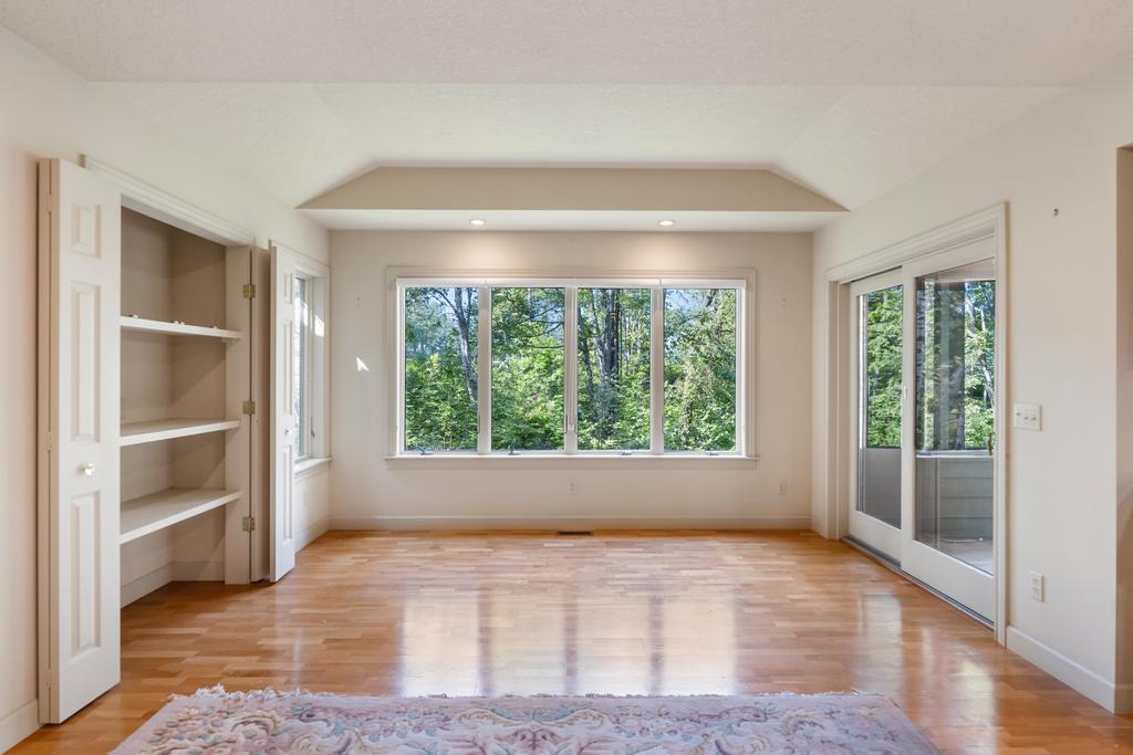 1145 Woodridge Drive