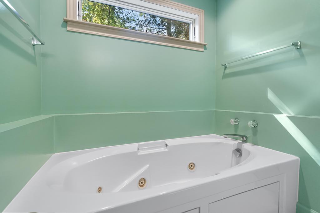 1145 Woodridge Drive