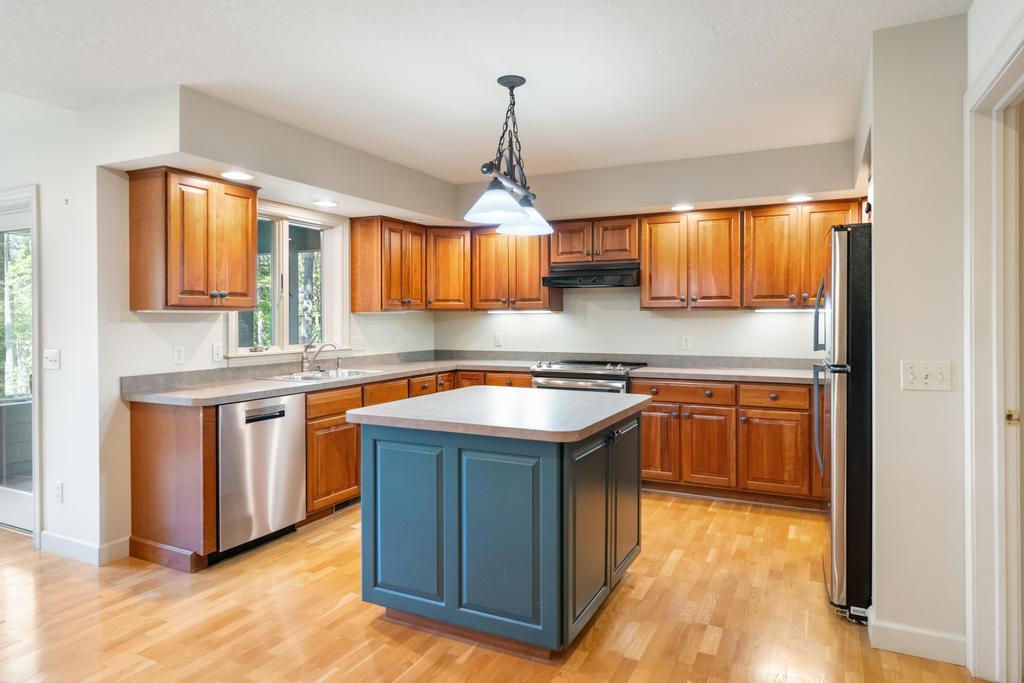 1145 Woodridge Drive