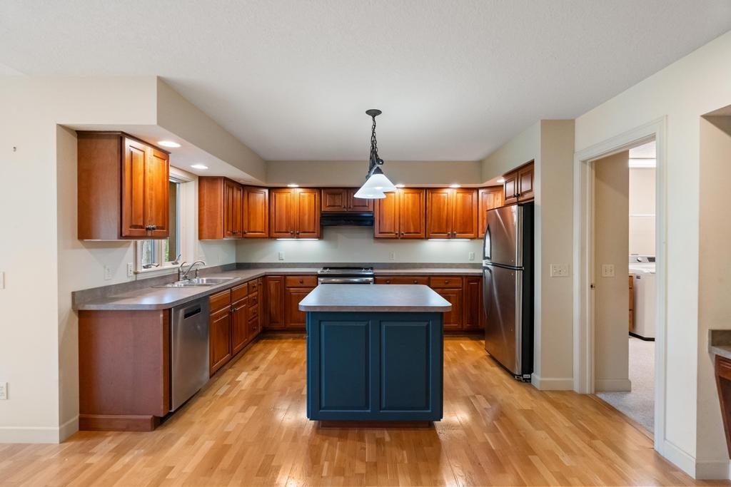 1145 Woodridge Drive