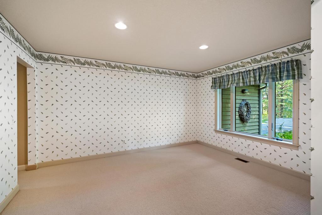 1145 Woodridge Drive