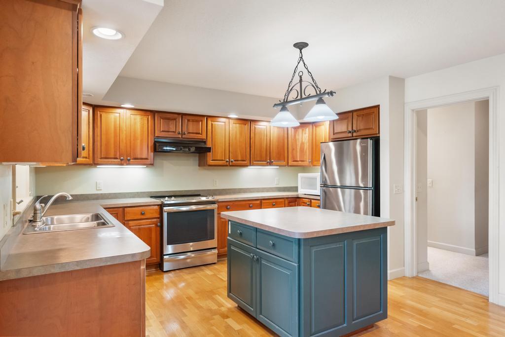 1145 Woodridge Drive