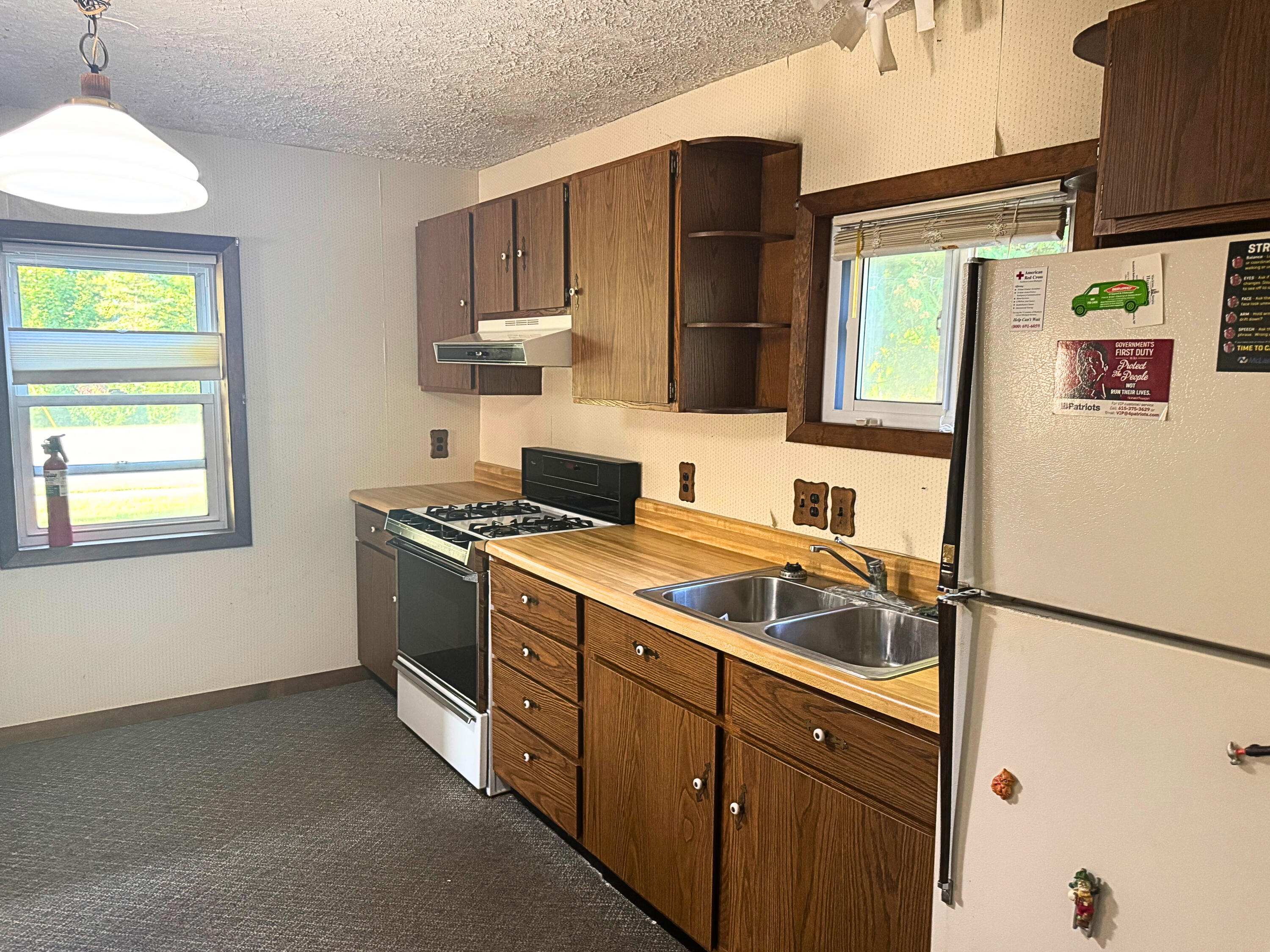 725 & 723 W Central Avenue
