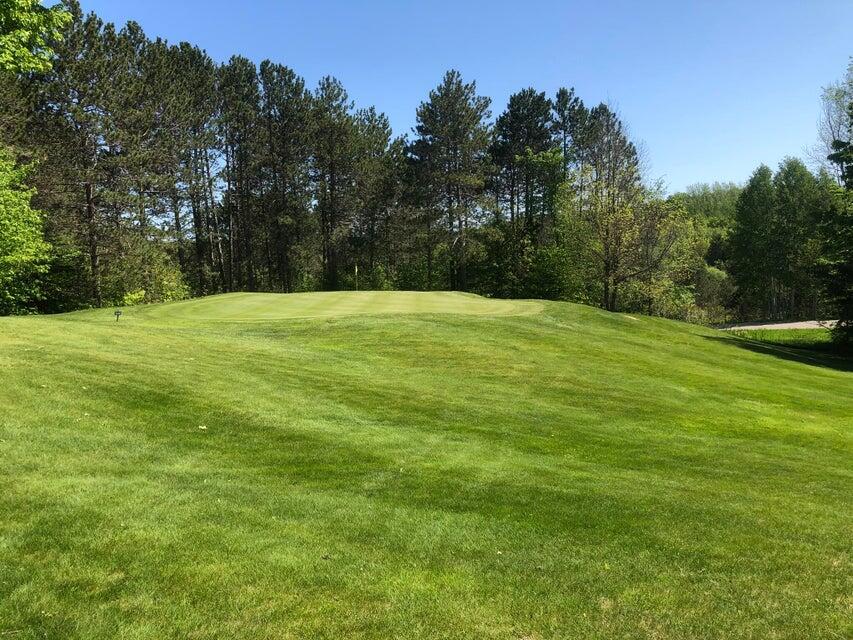 1975 &1995 Clubhouse Drive