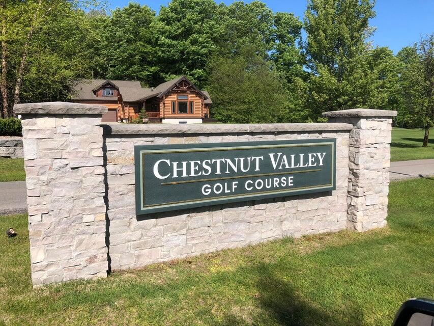 1975 &1995 Clubhouse Drive