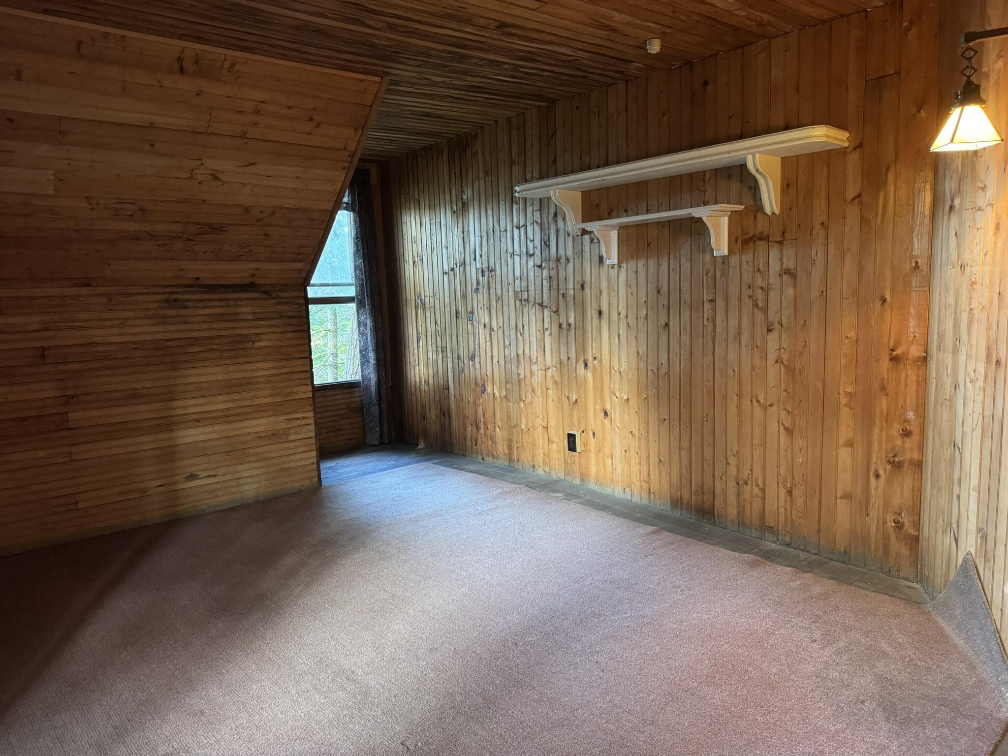 416 Lakeside Drive