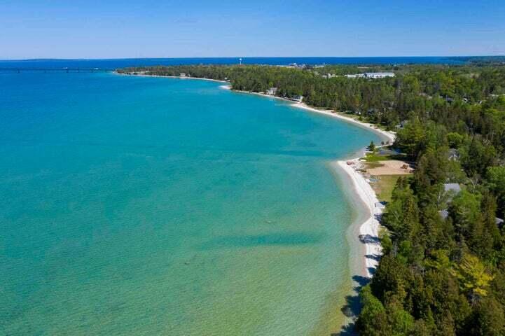 416 Lakeside Drive