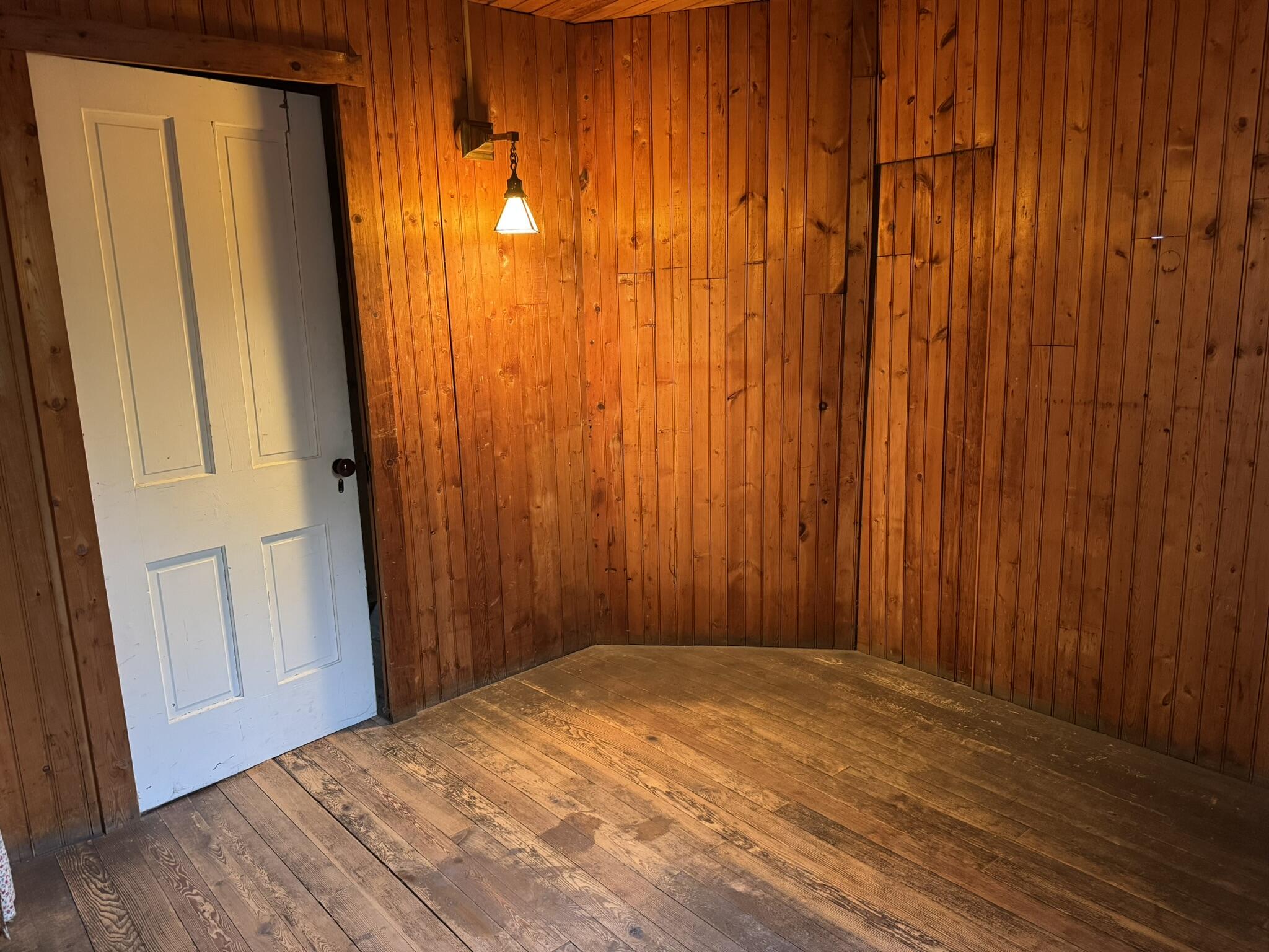 416 Lakeside Drive