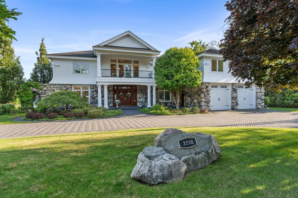 3248 Glenwood Beach Road