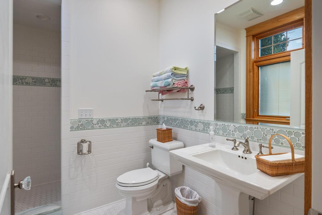 3248 Glenwood Beach Road