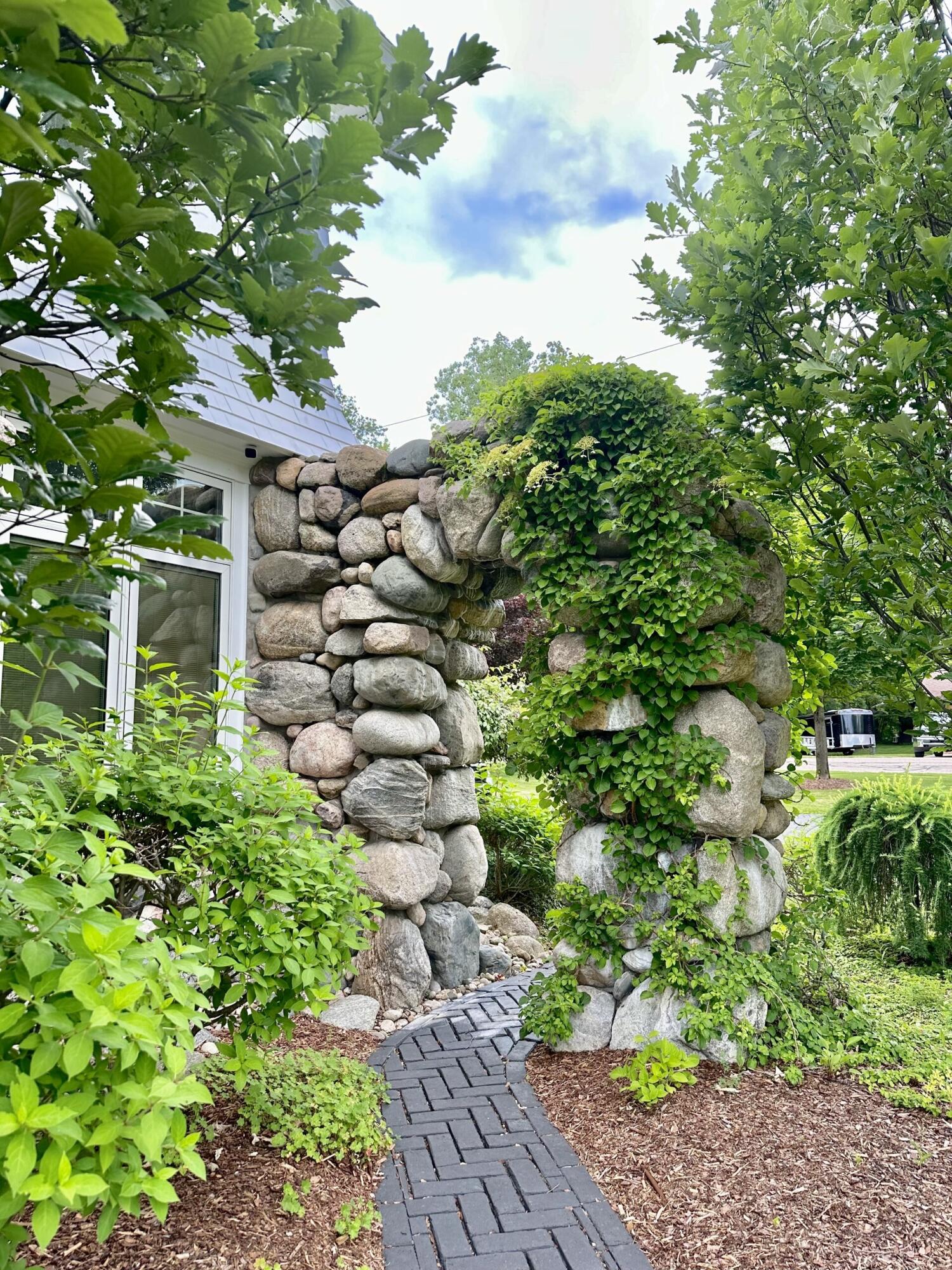 3248 Glenwood Beach Road