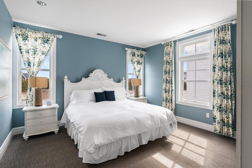 623 Lakeside Court, #23