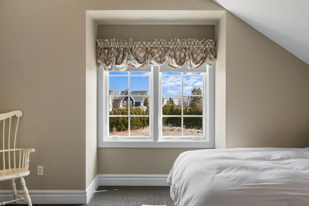623 Lakeside Court, #23