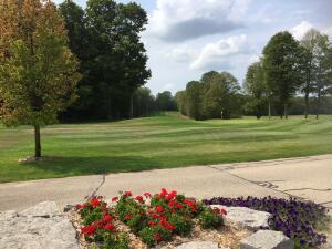1975 &1995 Clubhouse Drive