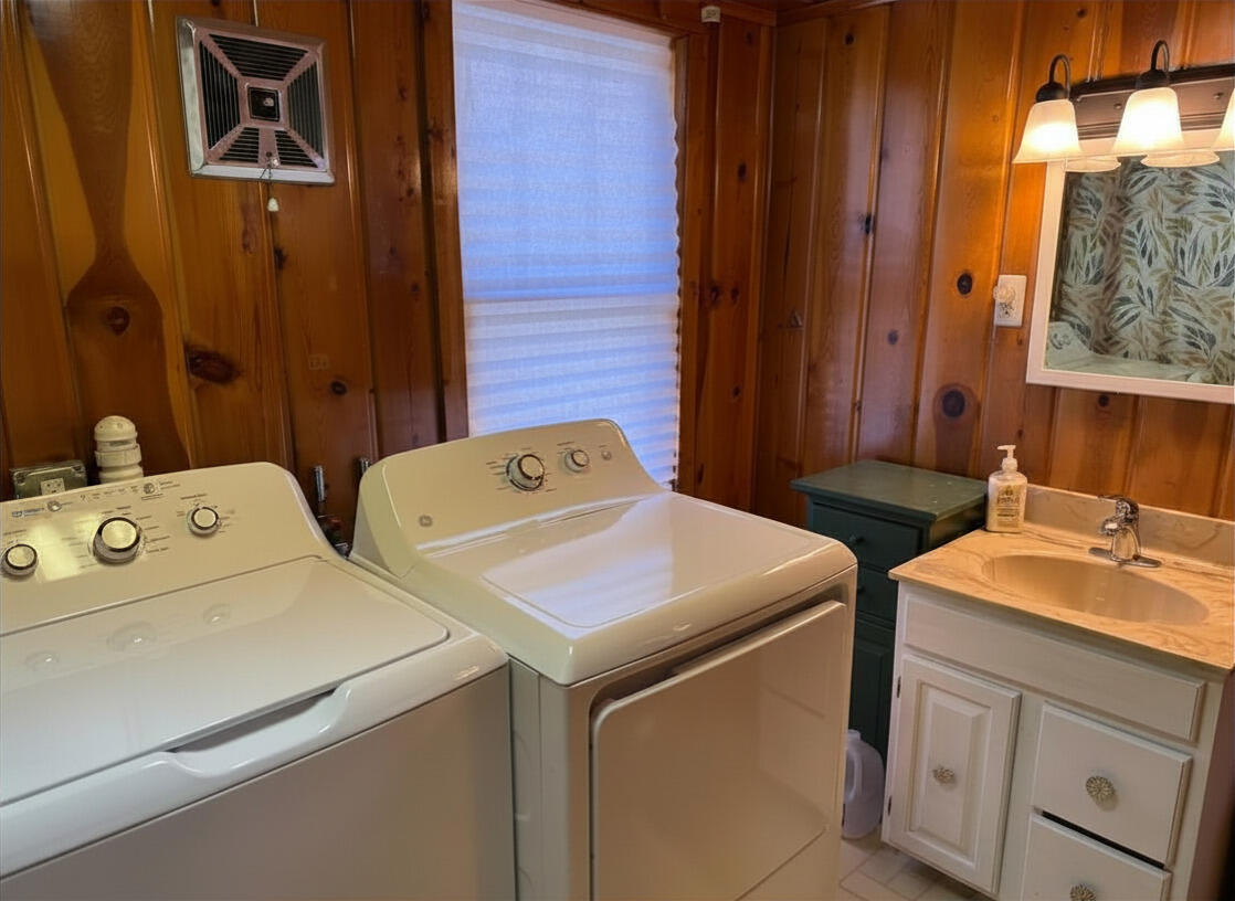 6398 Paradise Trail