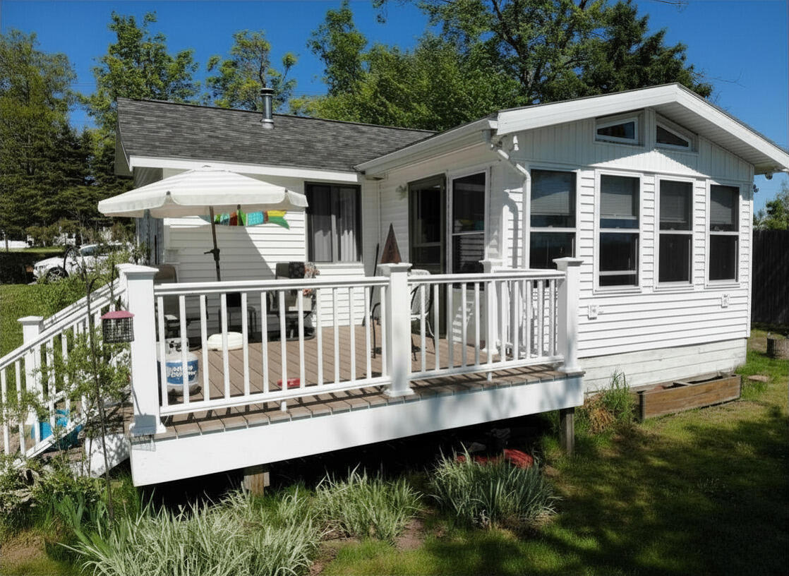 6398 Paradise Trail