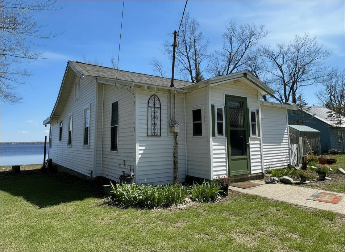 6398 Paradise Trail