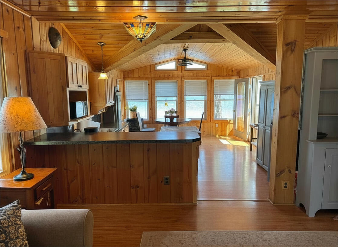 6398 Paradise Trail