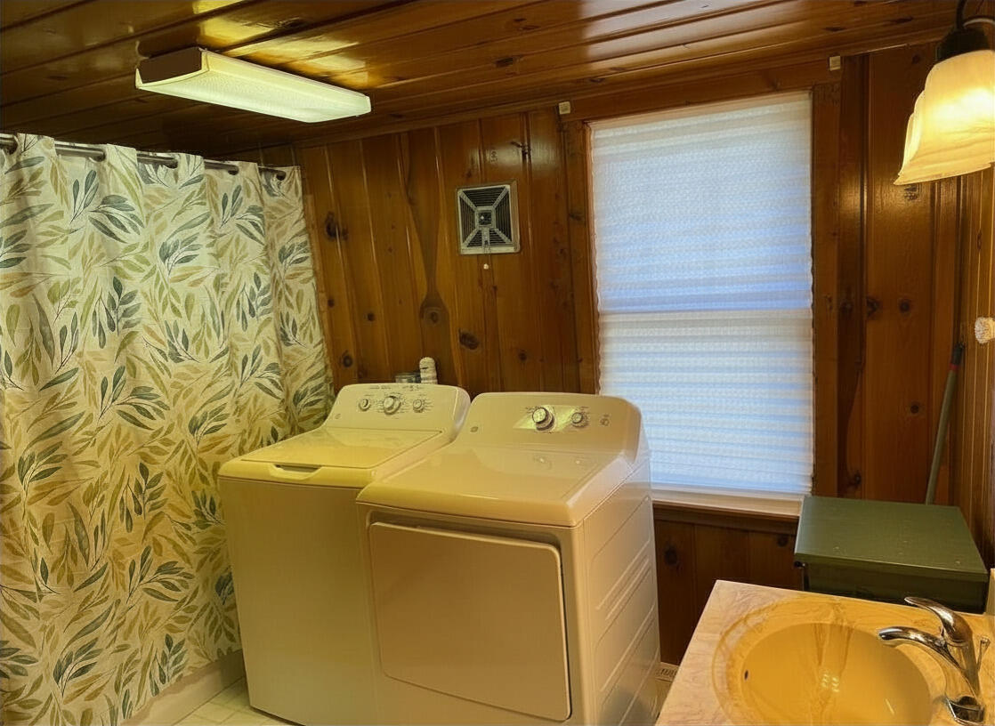 6398 Paradise Trail