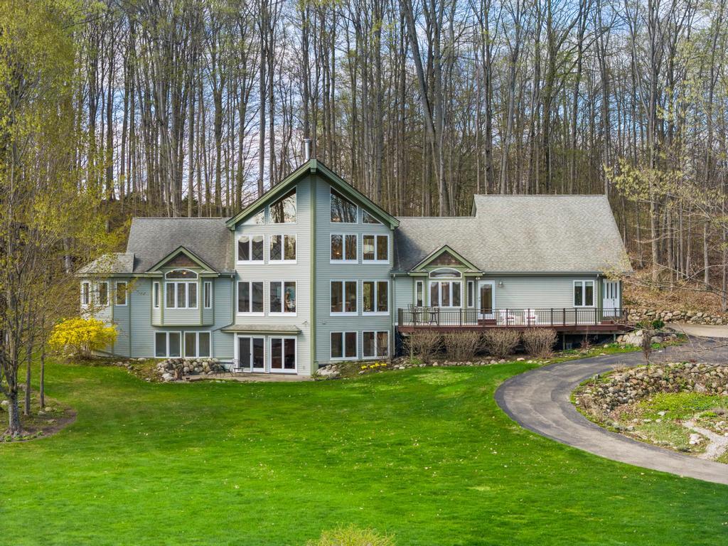 282 Blue Water Trail