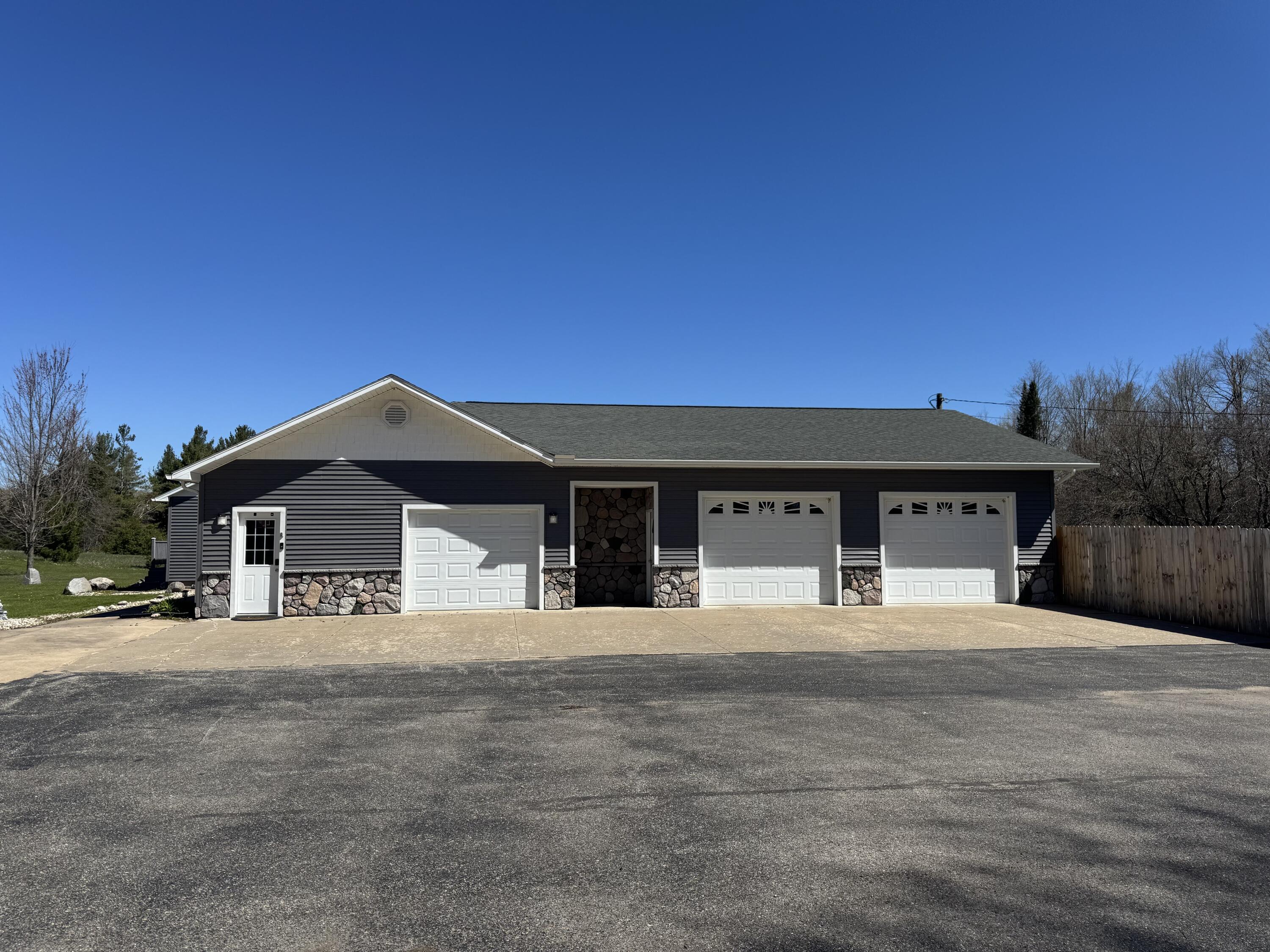 6990 N U.S. 31
