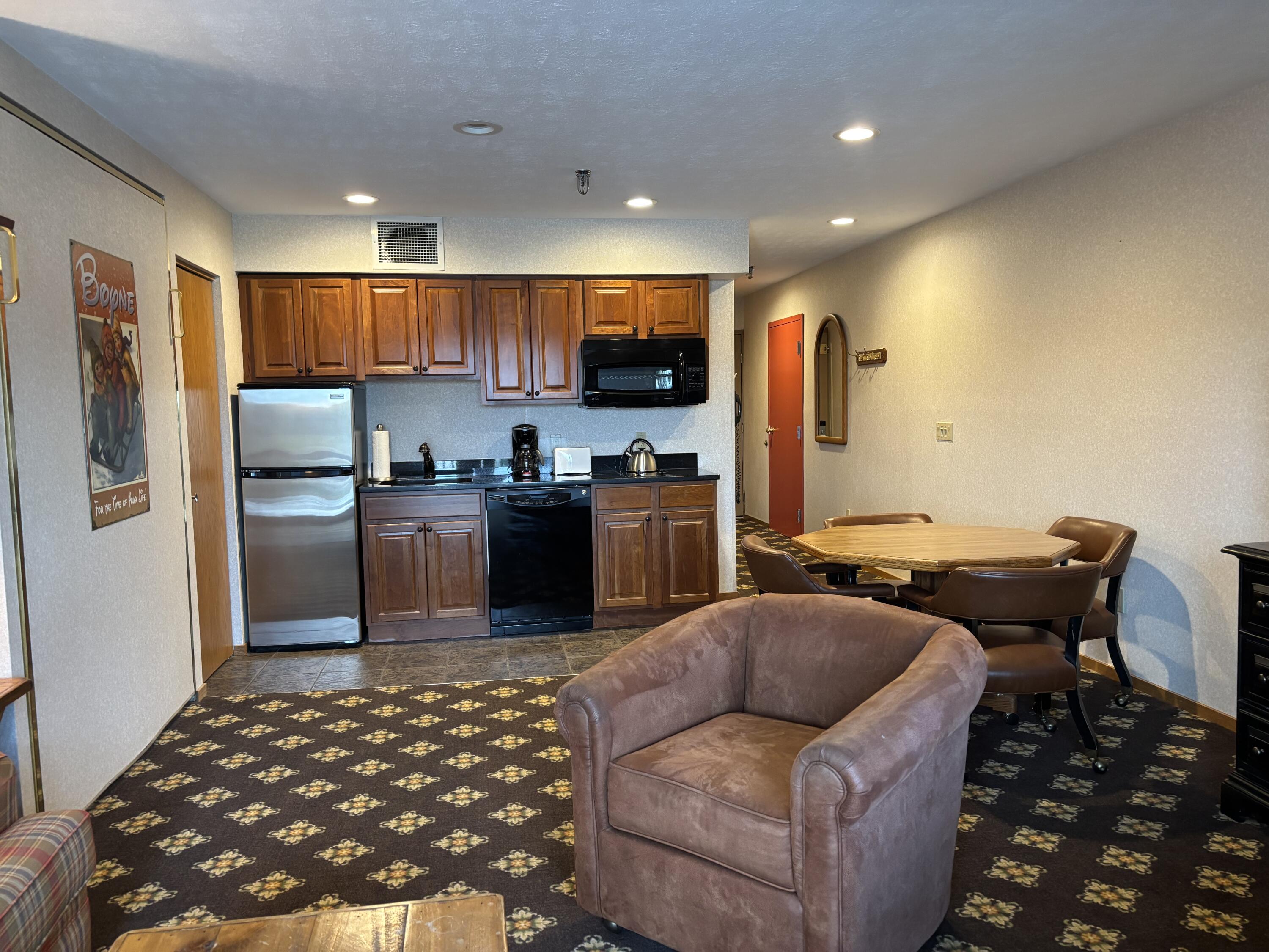 5620 Highlands Drive, Unit 511