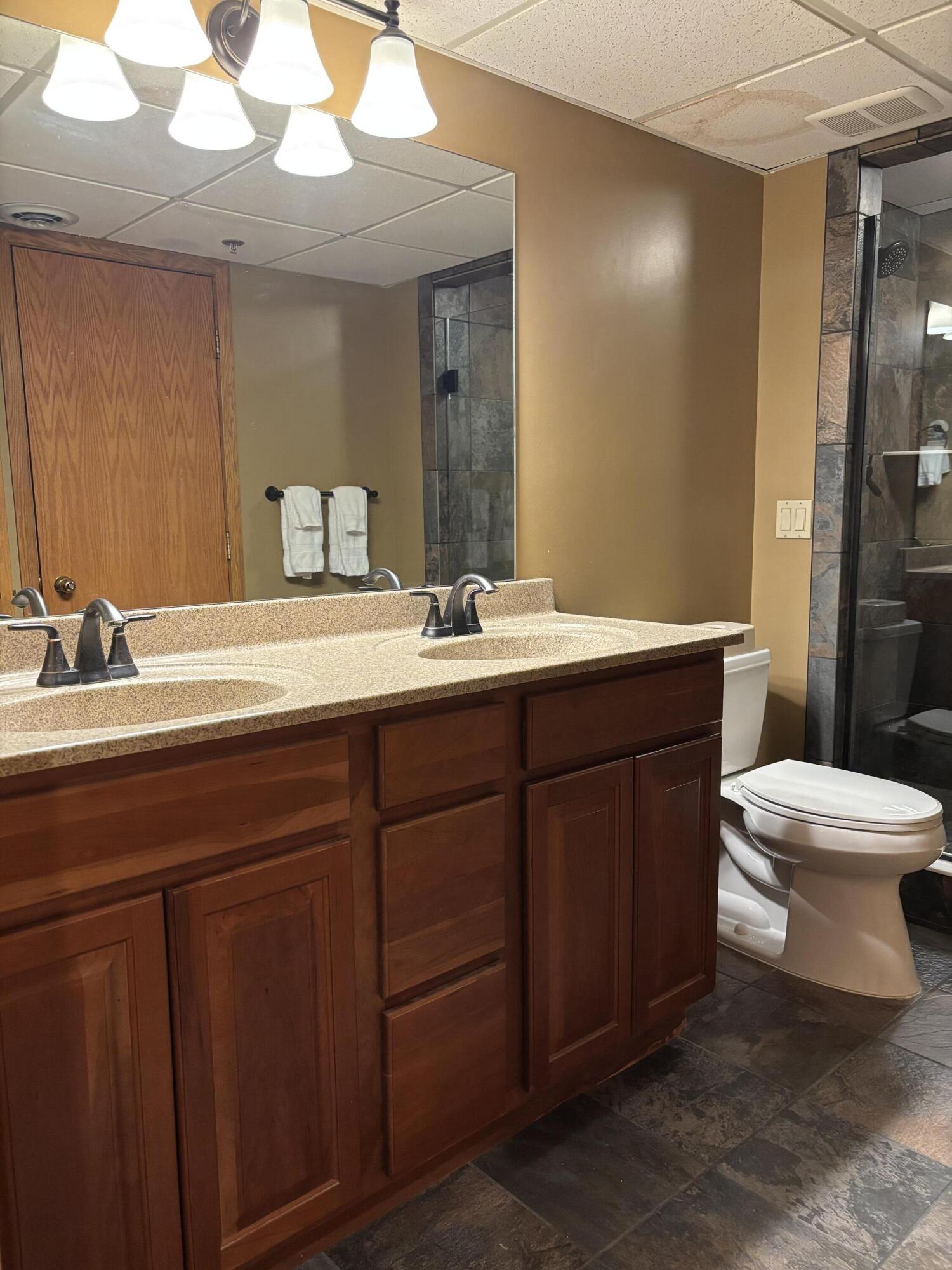 5620 Highlands Drive, Unit 511