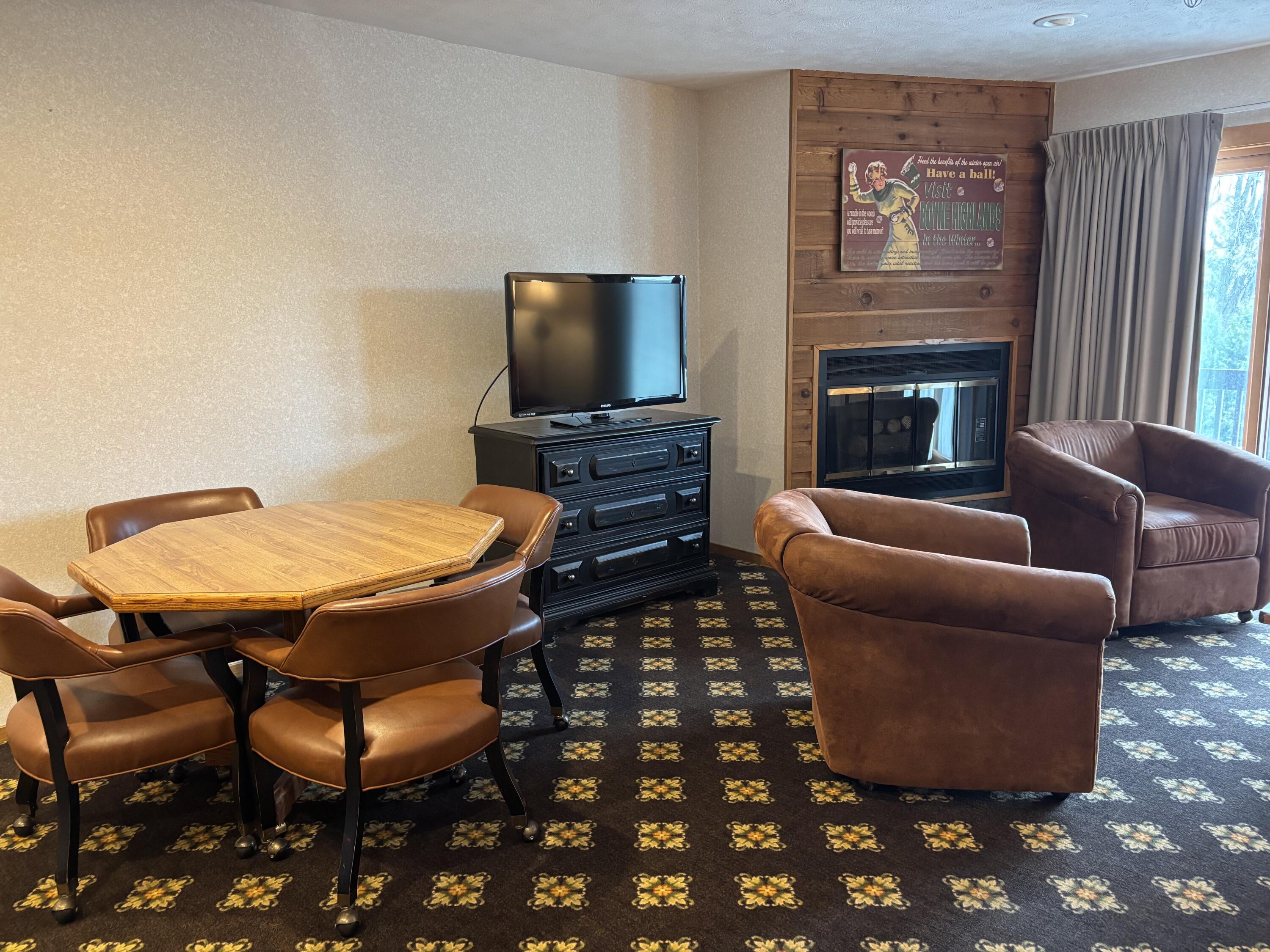 5620 Highlands Drive, Unit 511