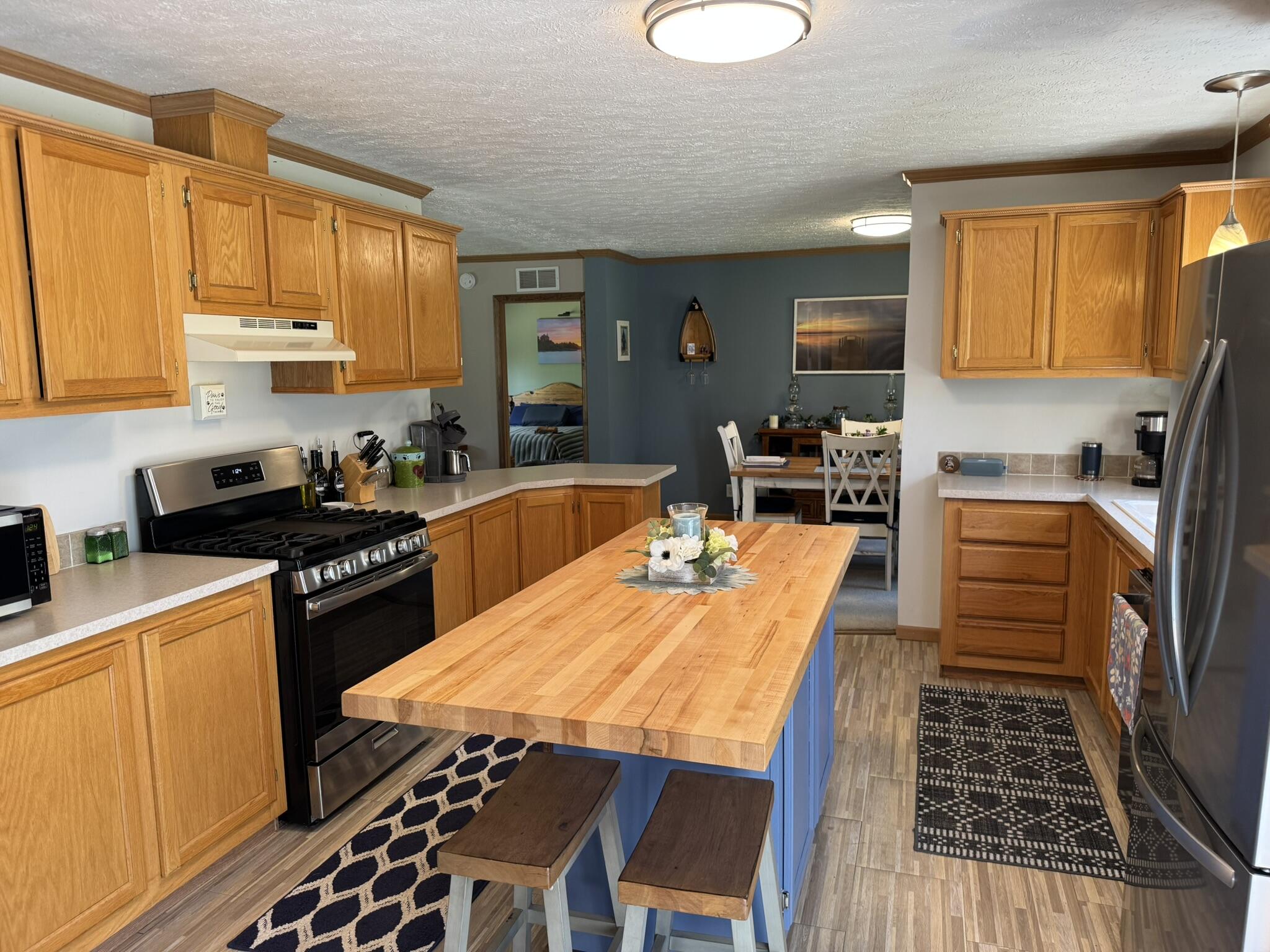 6708 Tremble Trail
