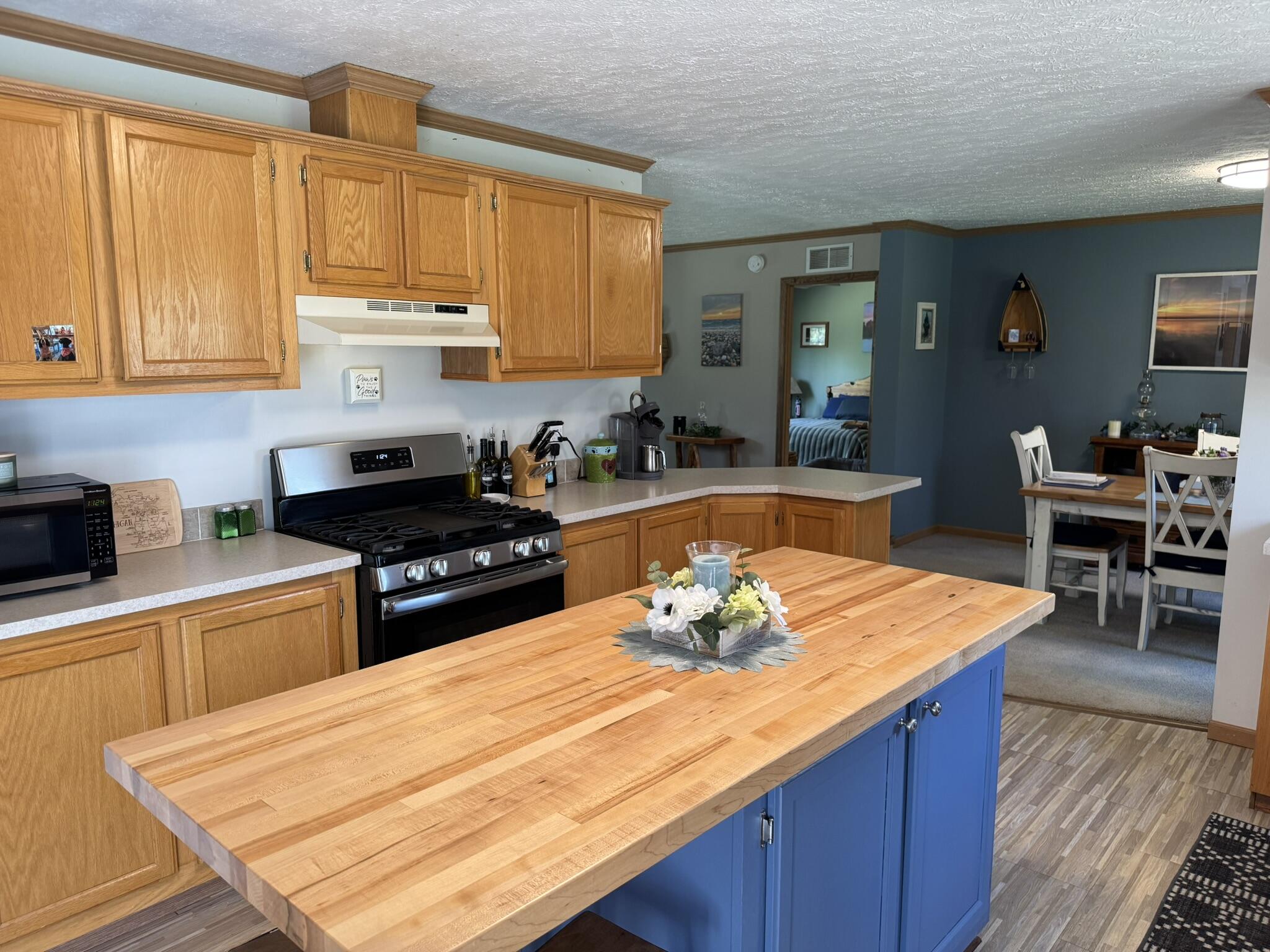 6708 Tremble Trail