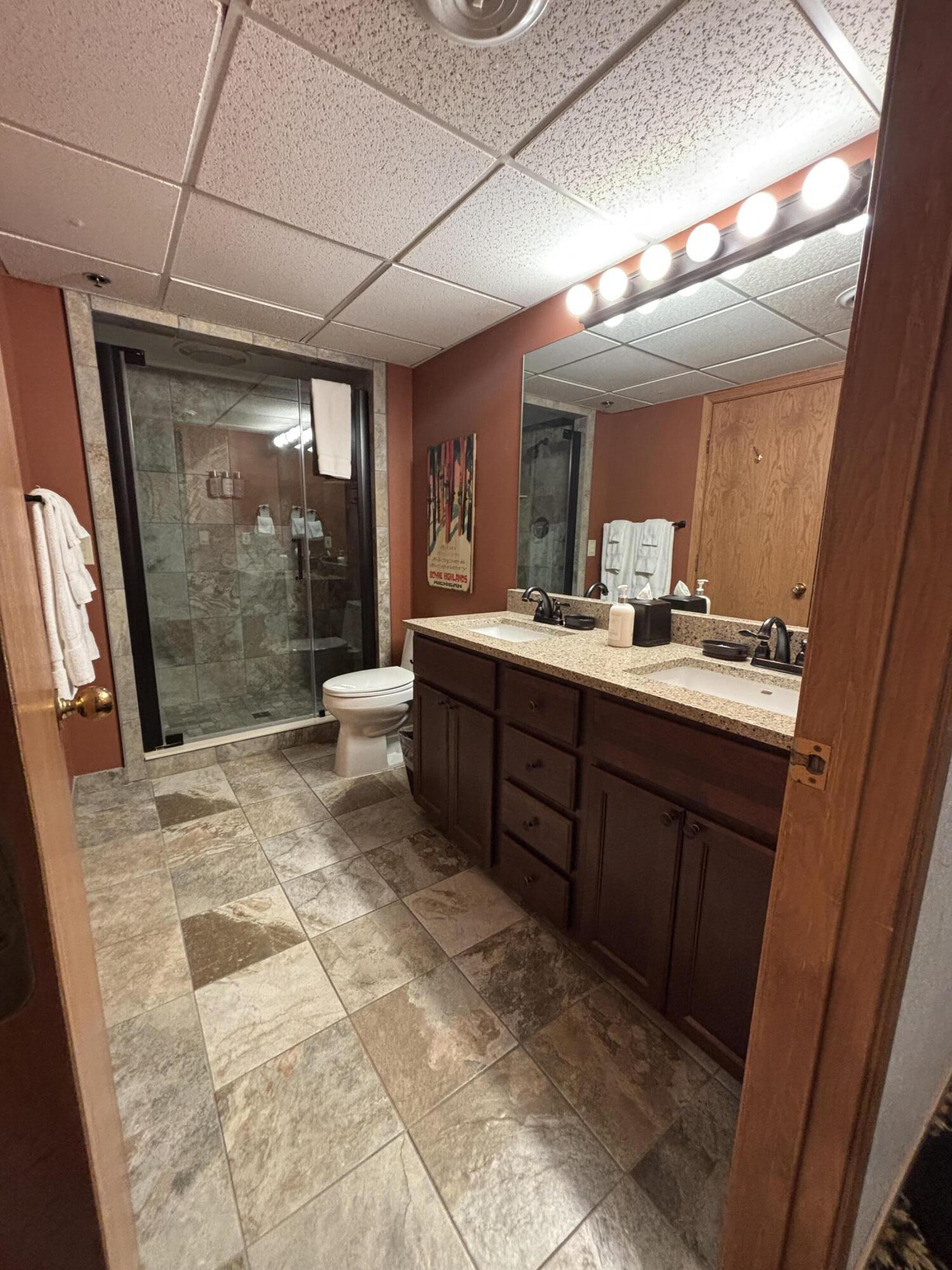 5620 Highlands Drive, Unit 561