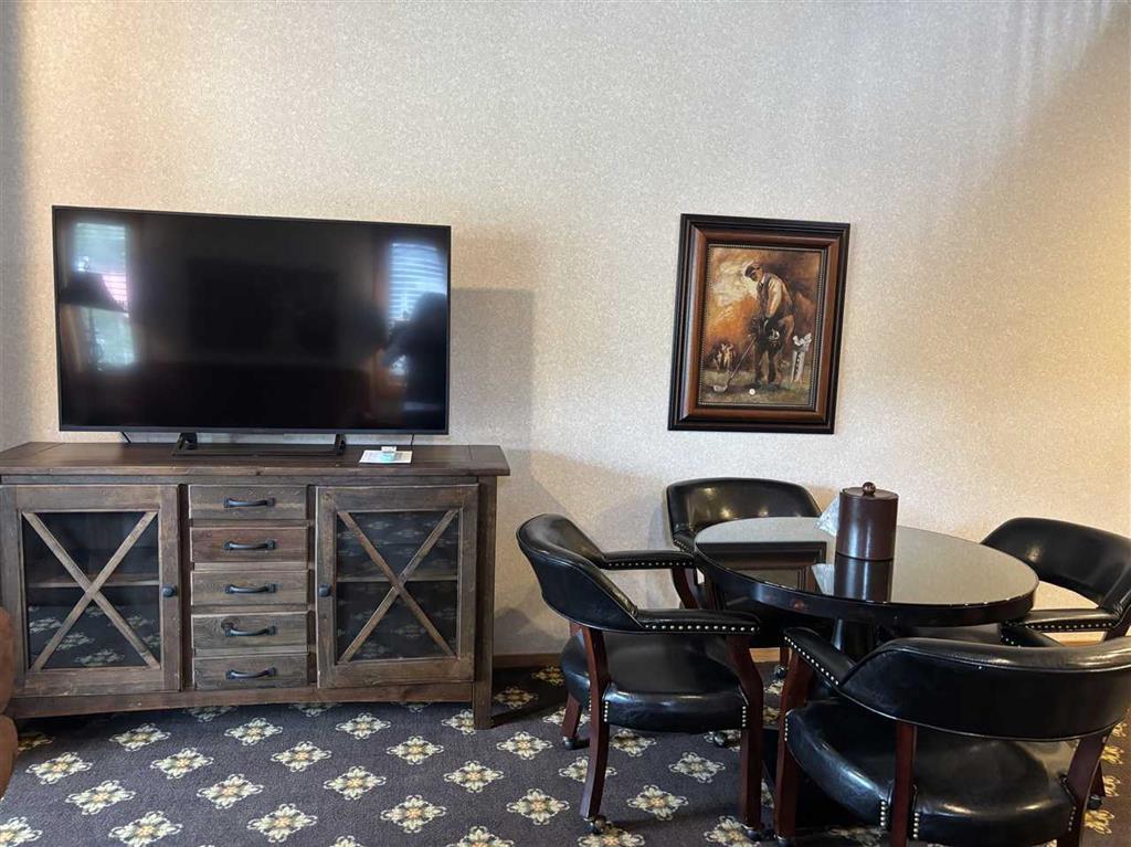 5620 Highlands Drive, Unit 561