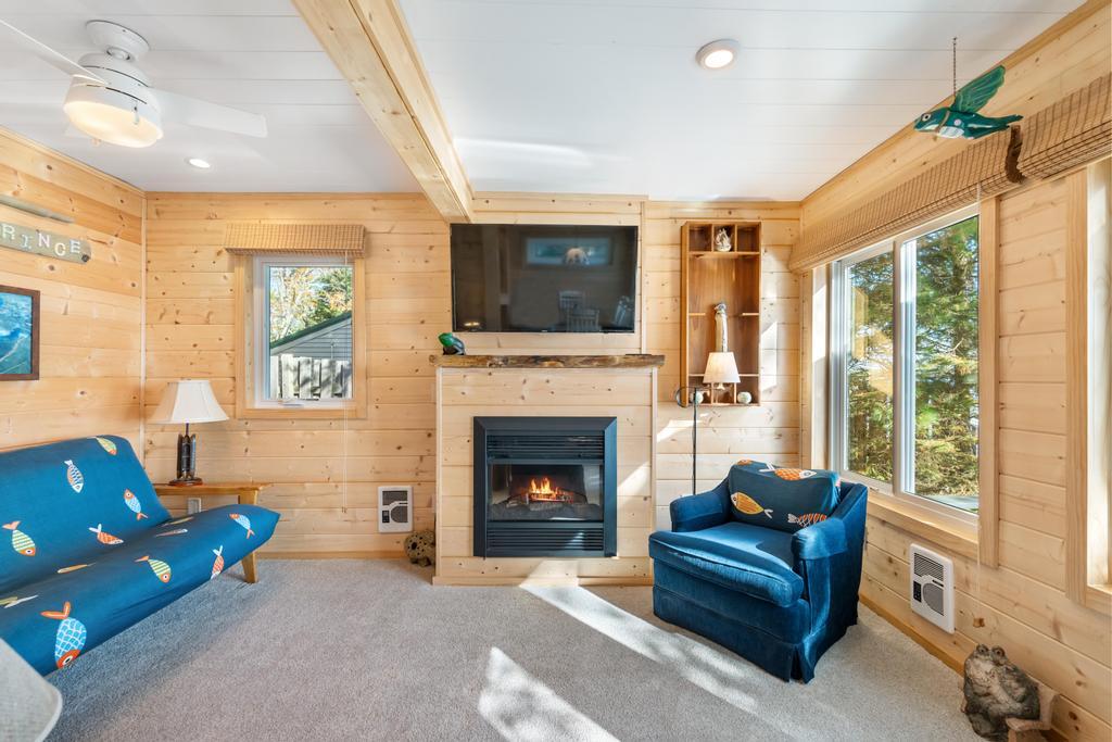 8470 Silver Strand Road