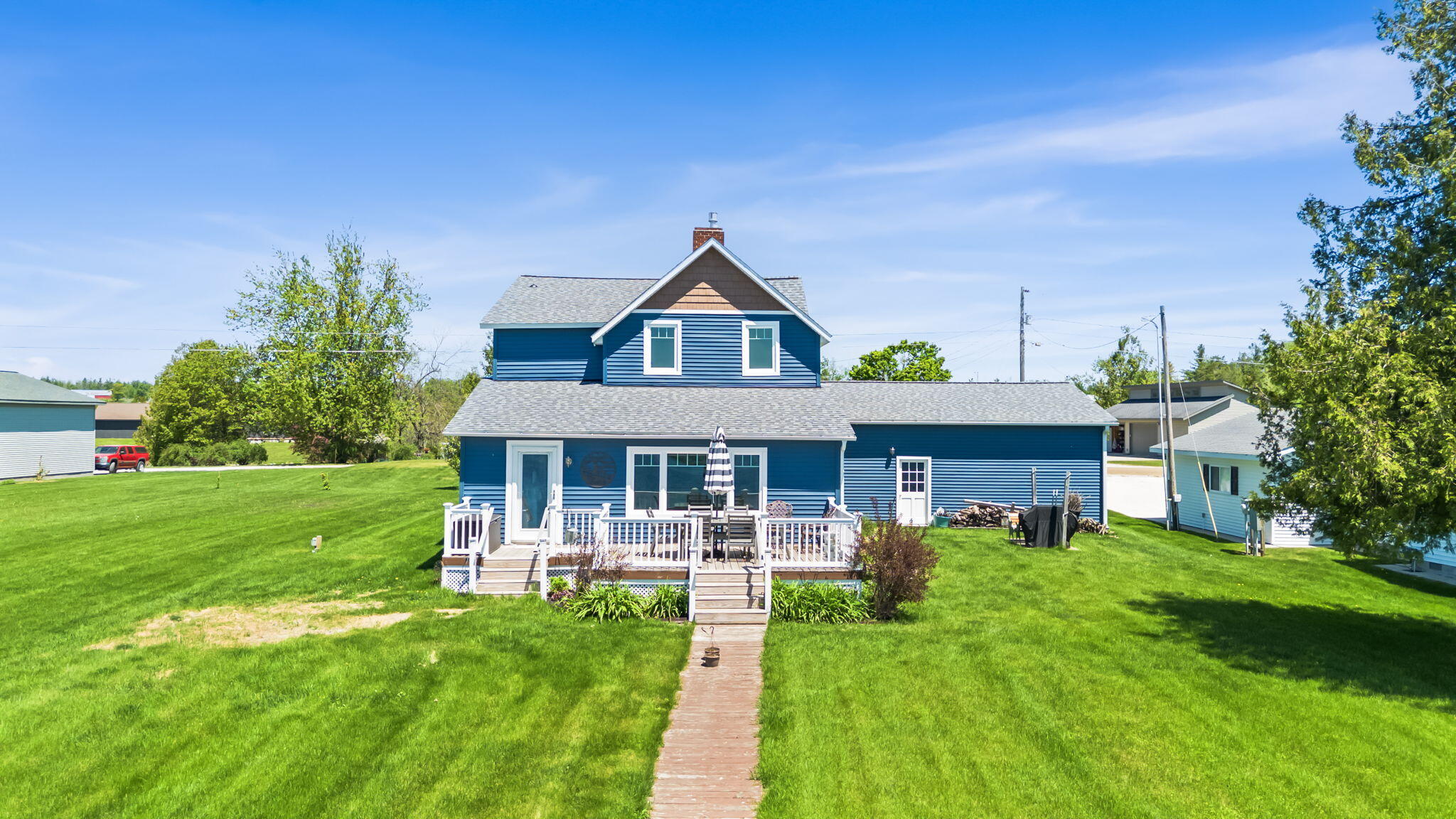 1588 McRae Drive