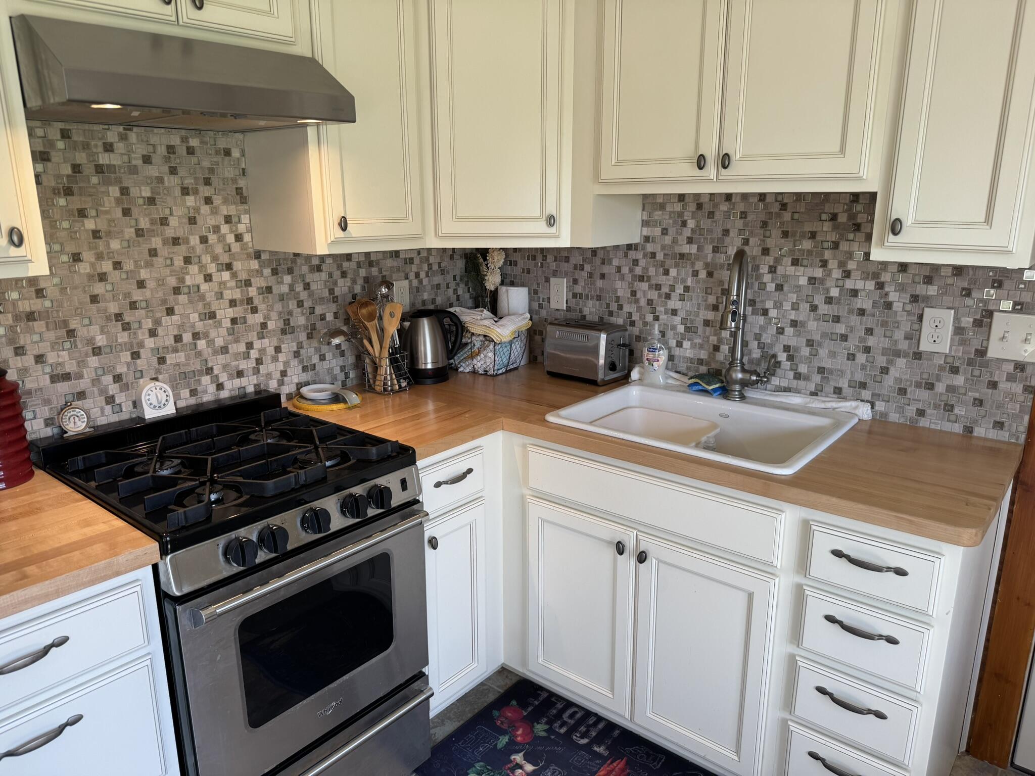 6325 Paradise Trail