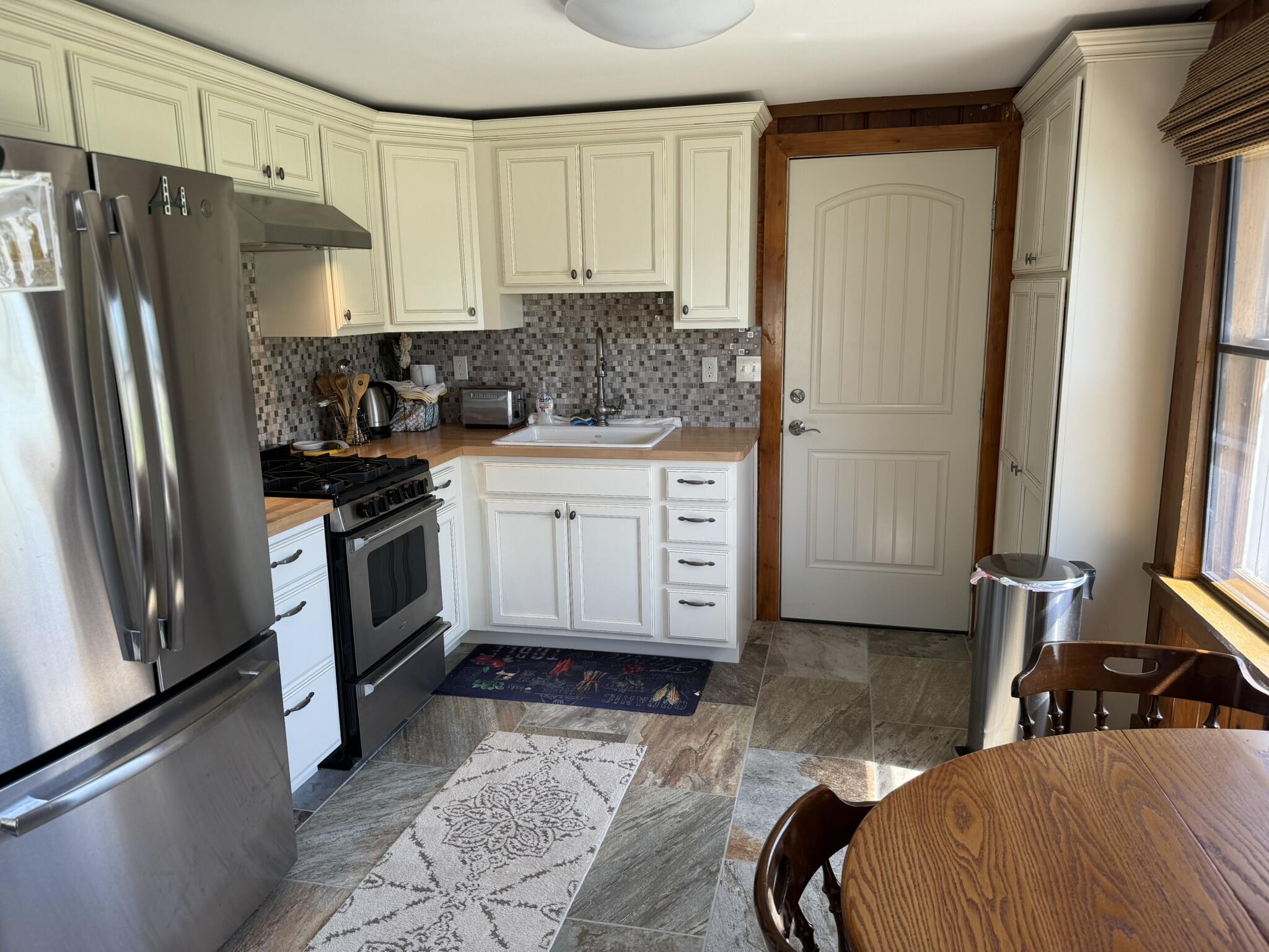 6325 Paradise Trail