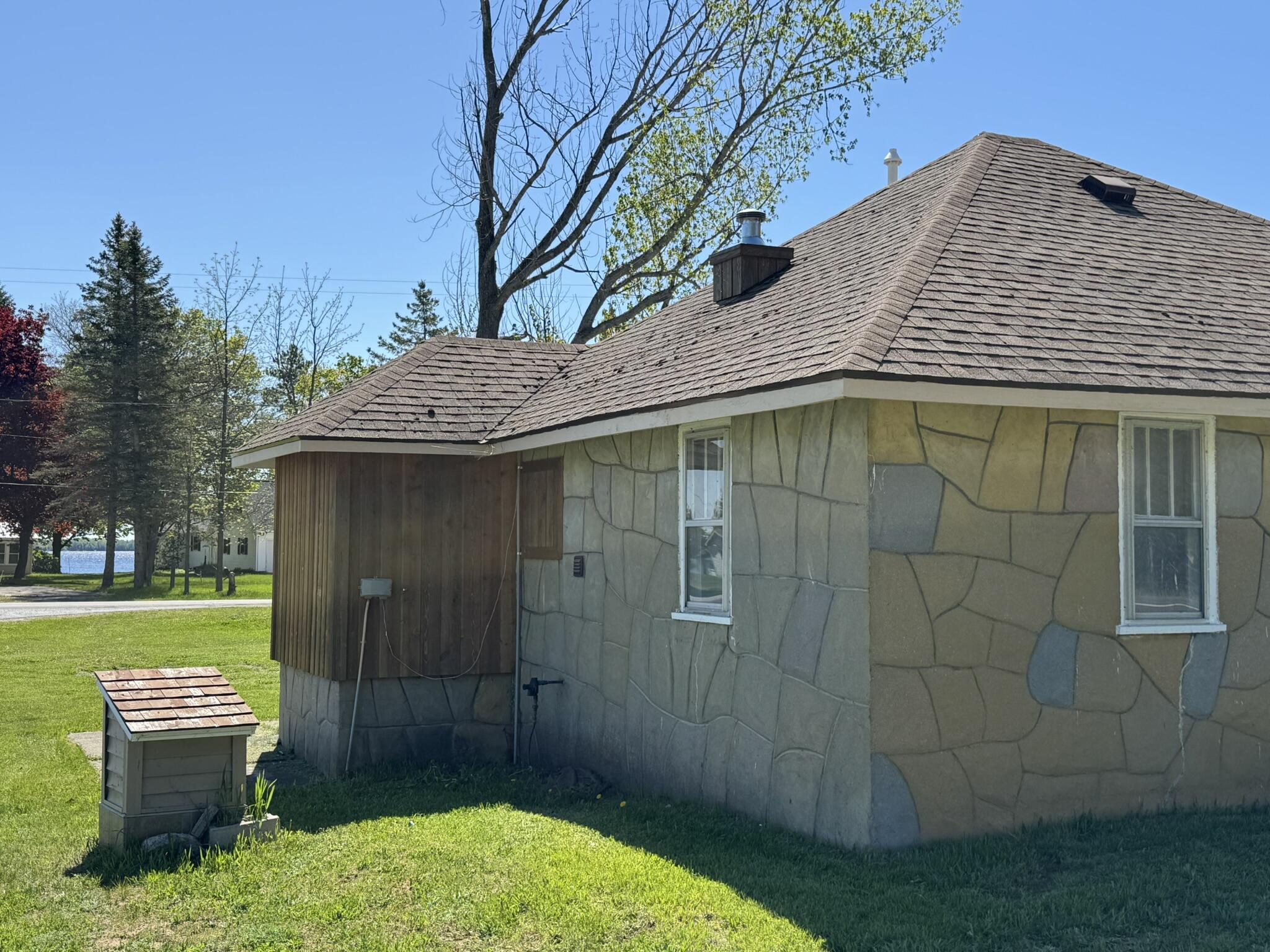 6325 Paradise Trail